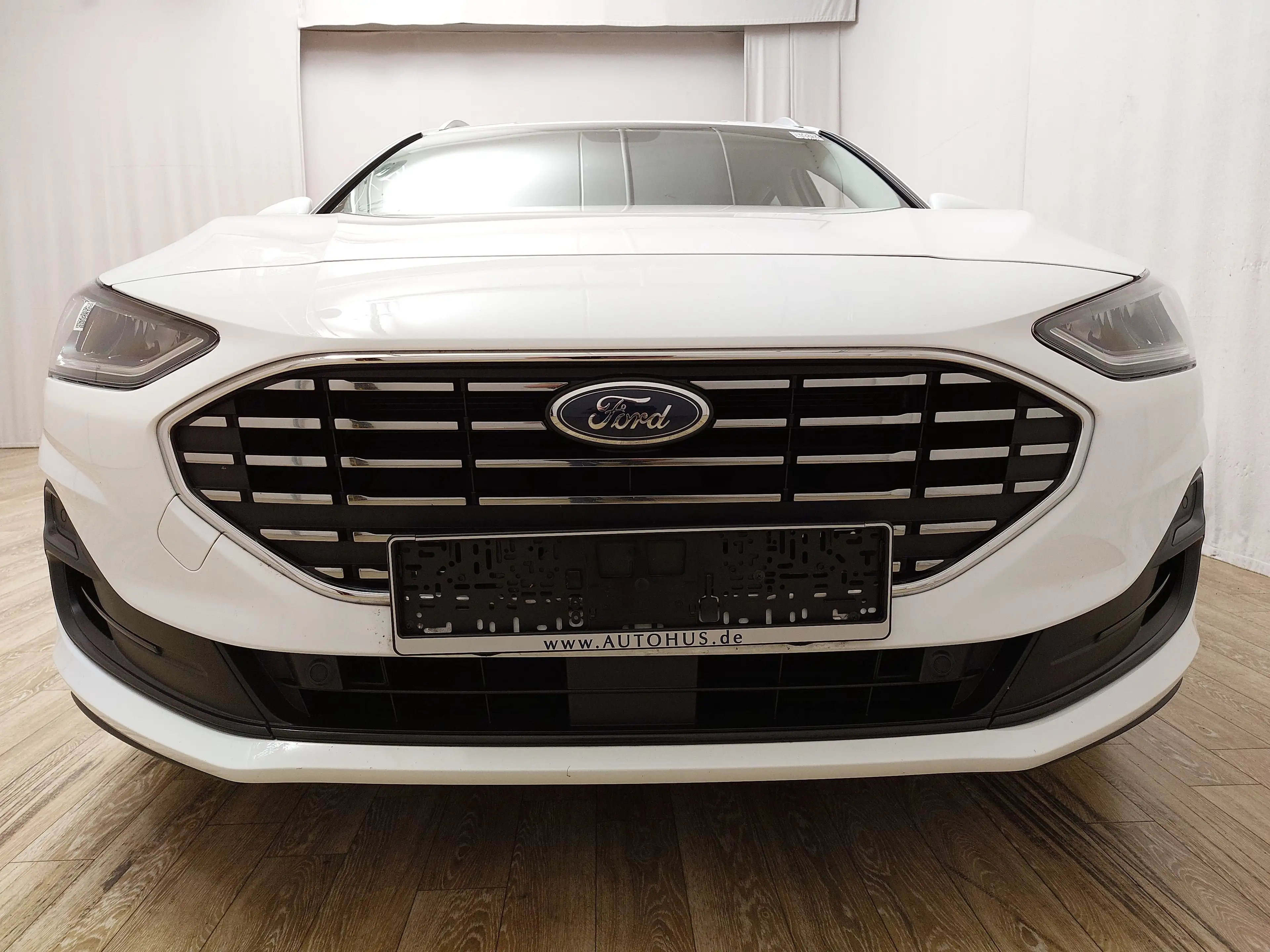Ford Focus Turnier 1.5 EB Titanium NAVI LED DAB PDC — photo 9