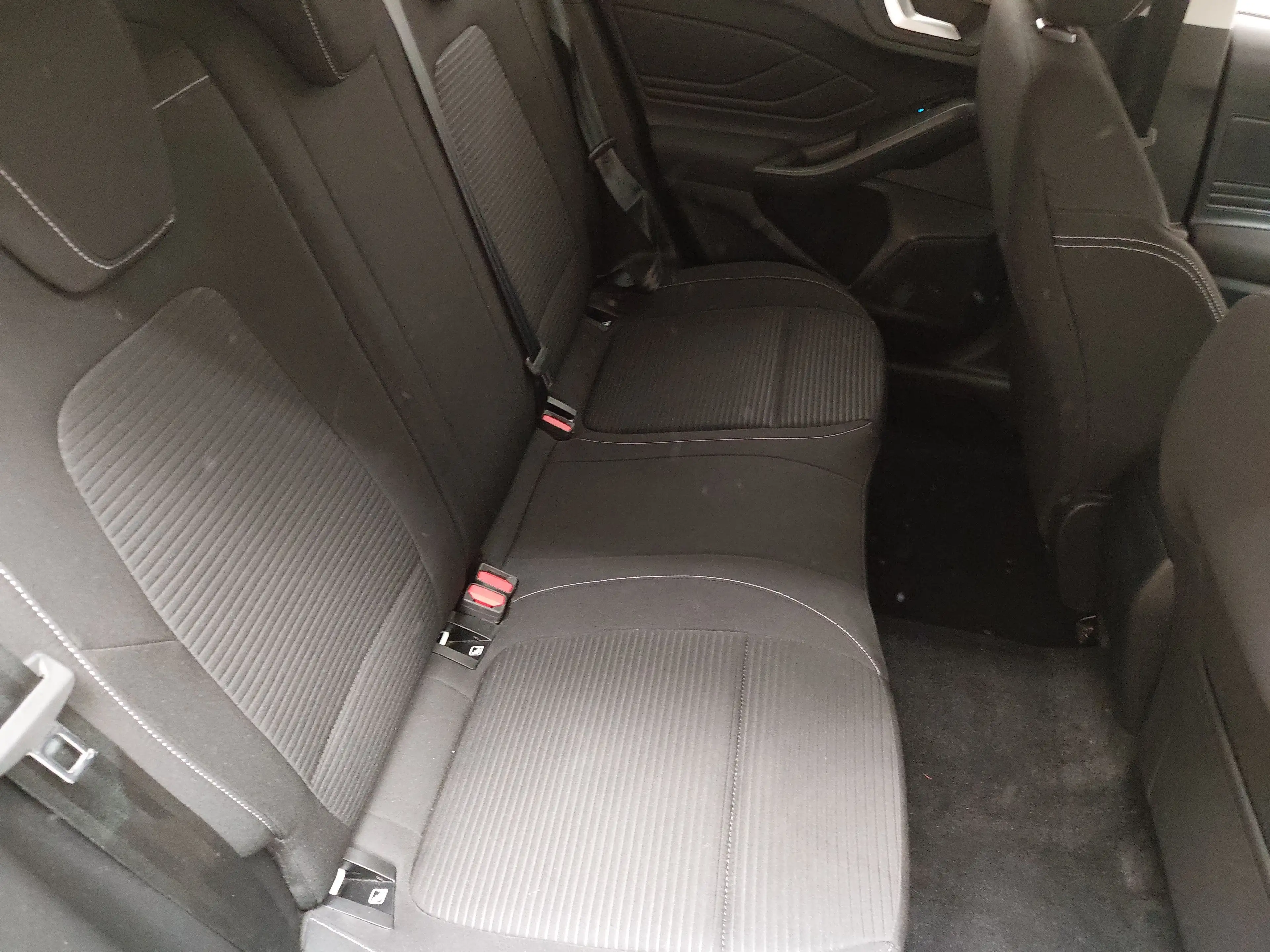 Ford Focus Turnier 1.5 EB Titanium NAVI LED DAB PDC — photo 12