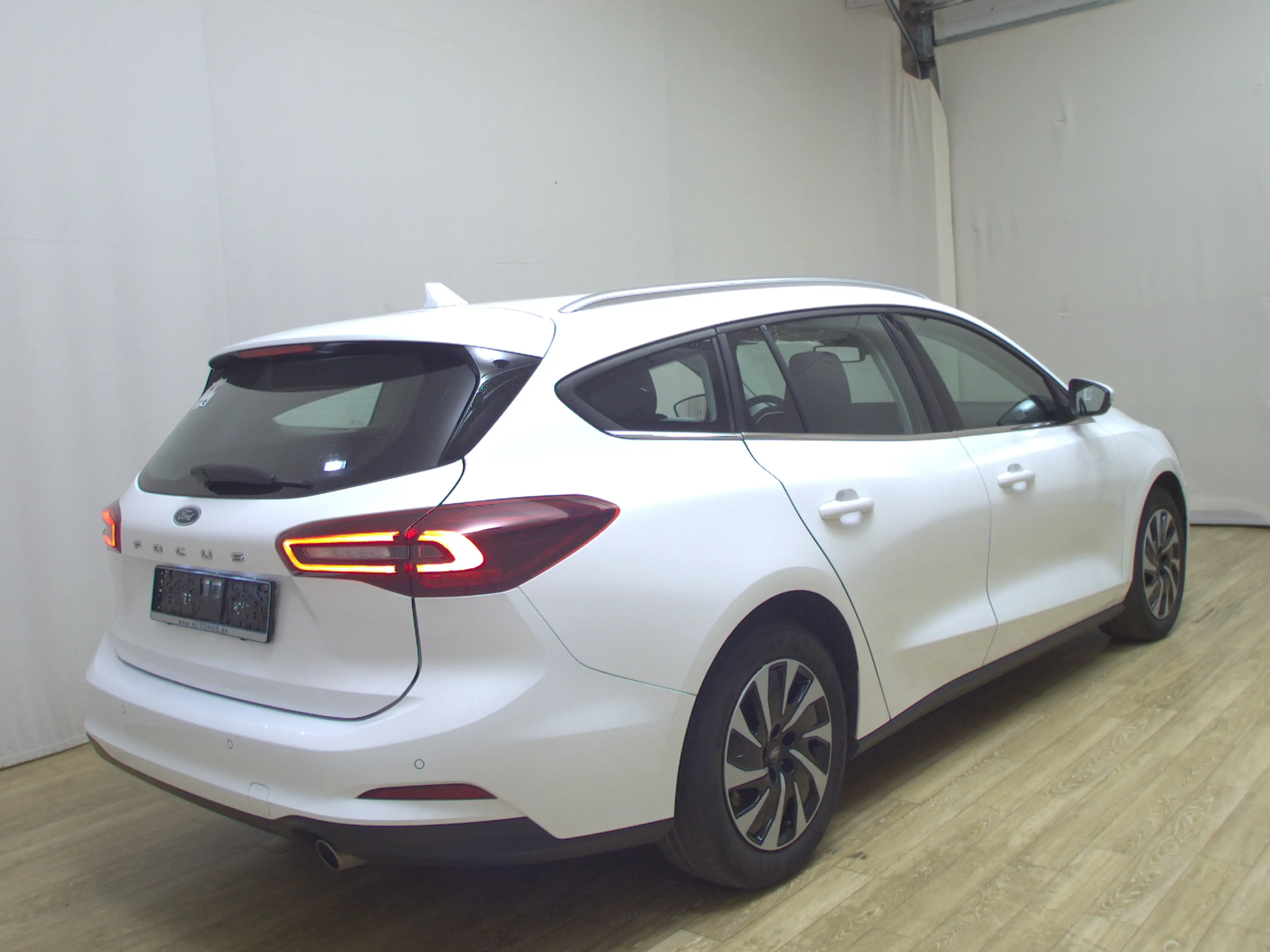 Ford Focus Turnier 1.5 EB Titanium NAVI LED DAB PDC — photo 4