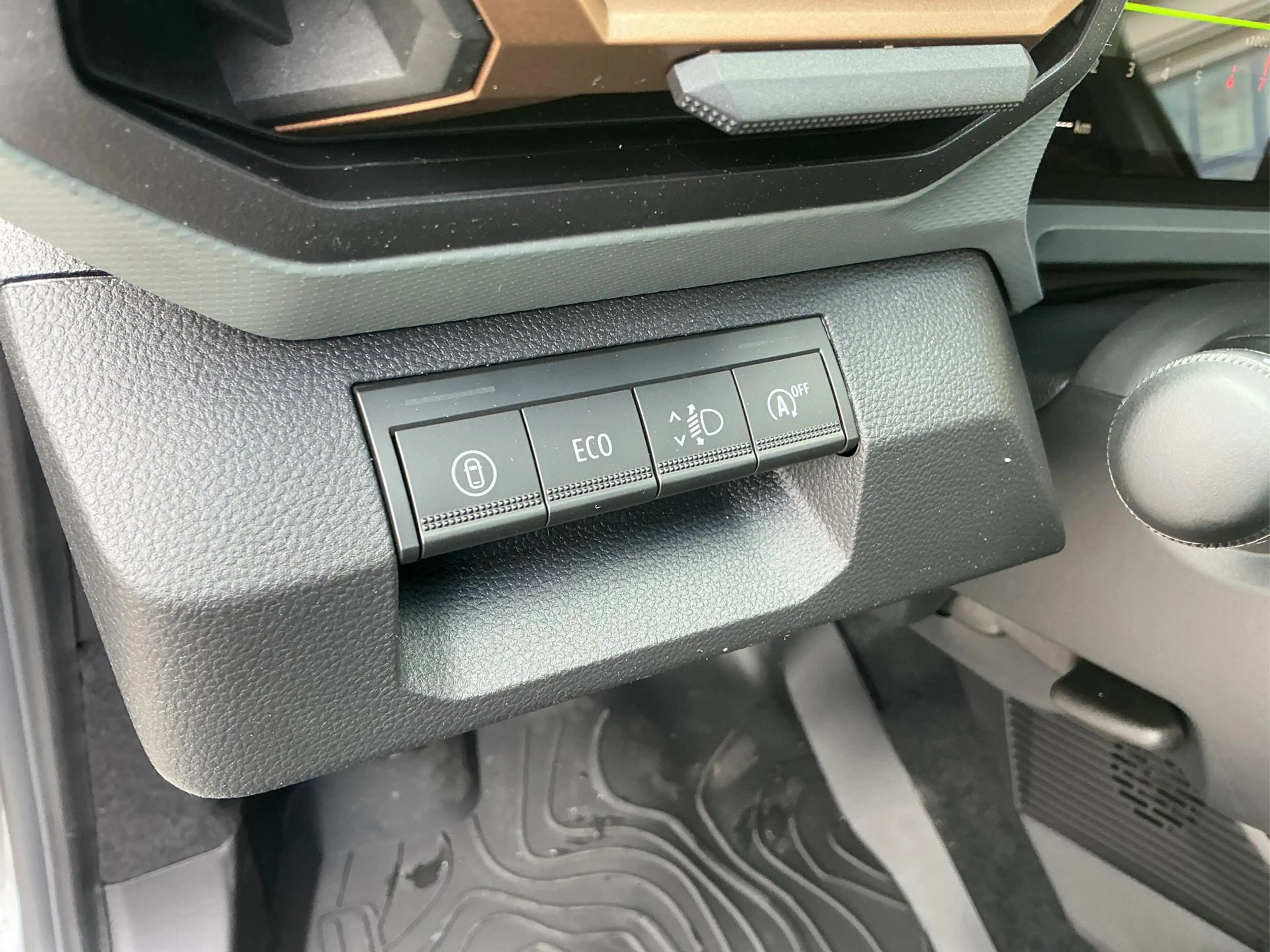 Dacia Bigster Extreme Hybrid-G 150 4x4 Kamera Toter Winkel As... — photo 15
