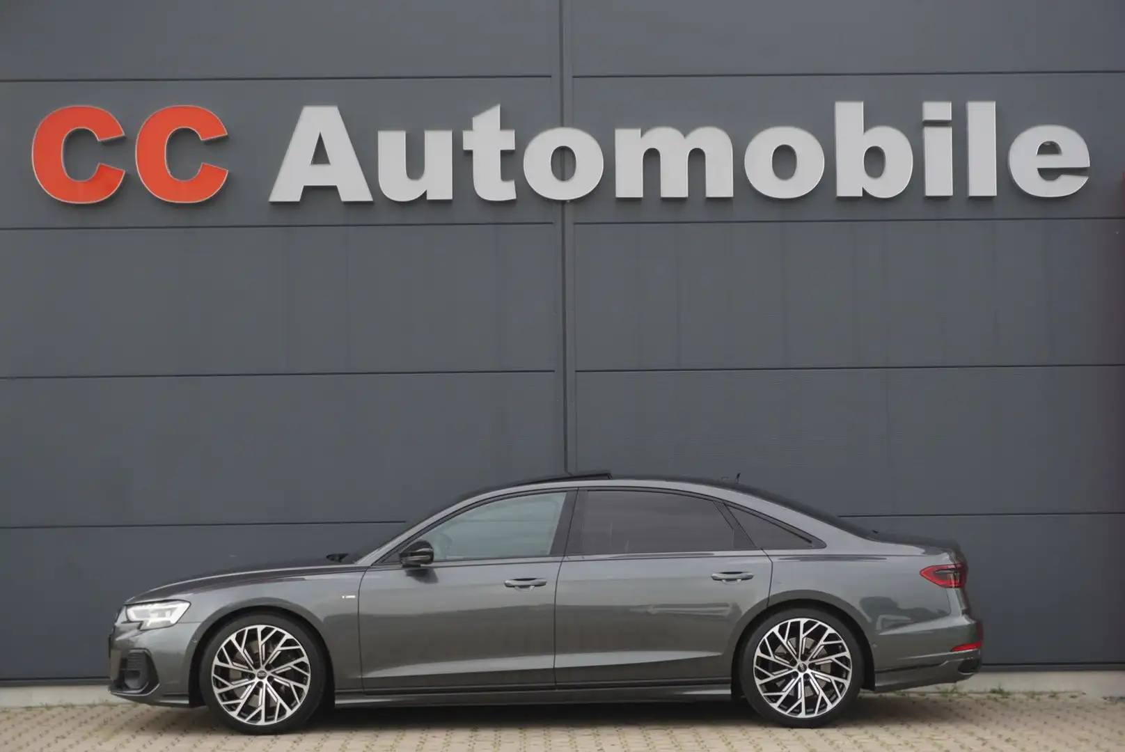 Audi A8 60 TFSI 2x S-Line Lang+MegaVoll+UPE203.900+ Grau - 1