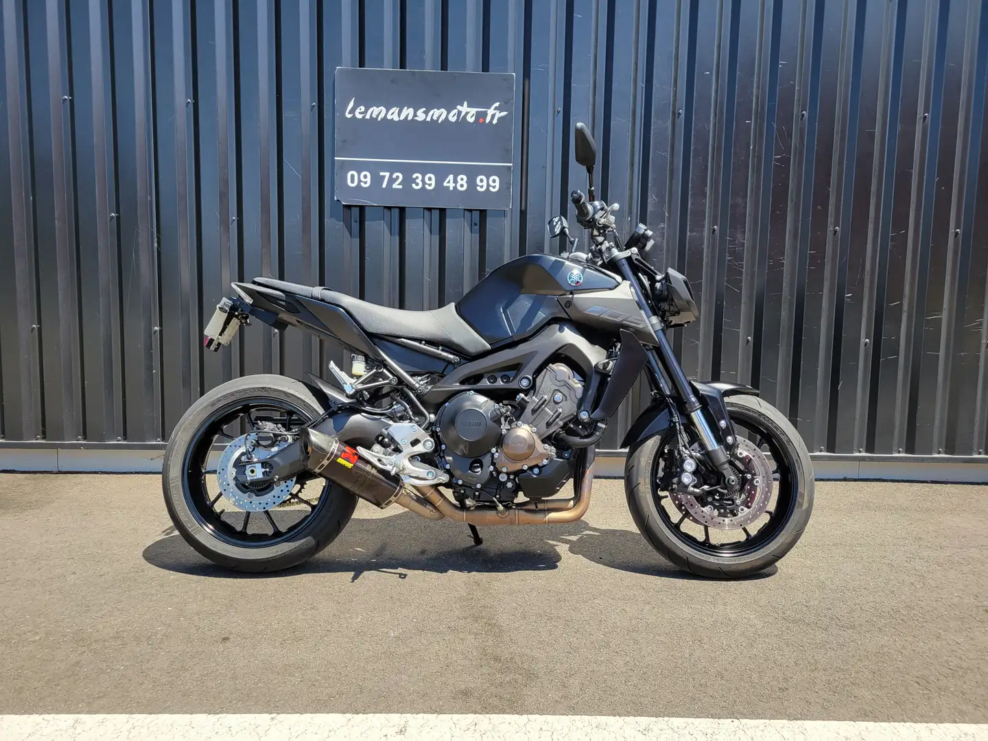 Yamaha MT-09 Noir - 1