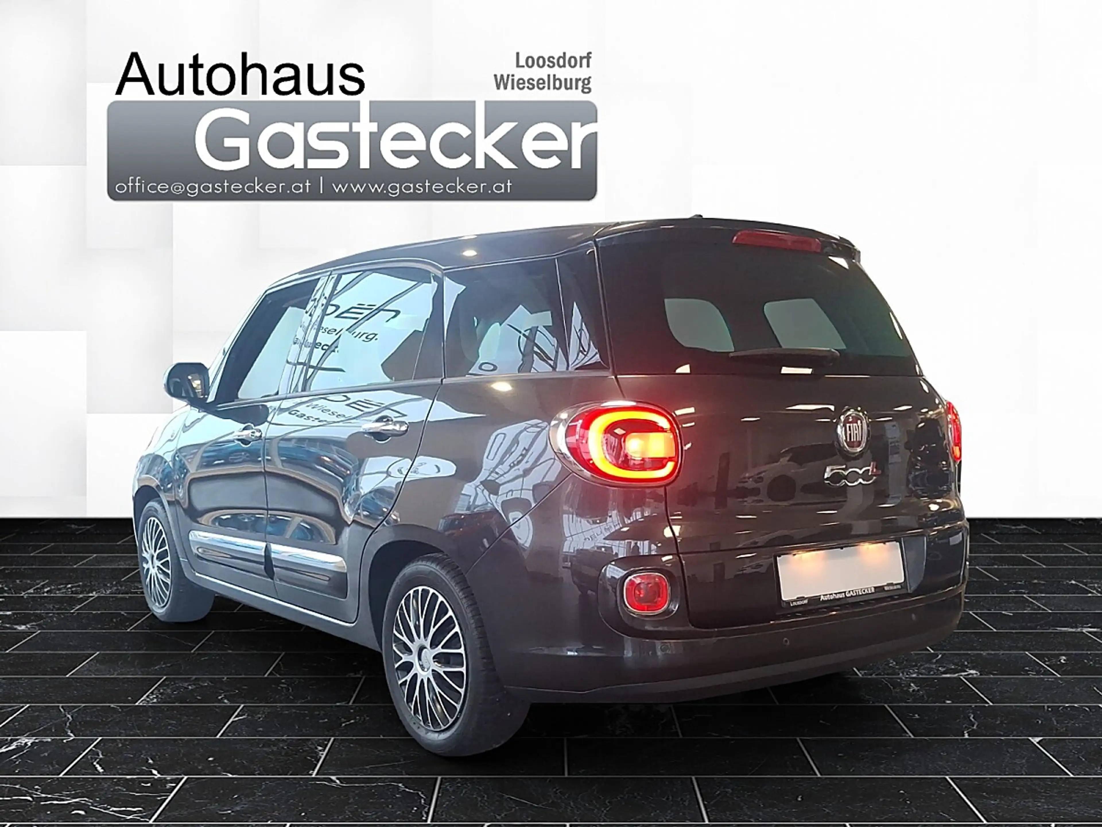 Fiat 500L Living Lounge Wagon Diesel 1,3 MultiJet SCR — photo 3