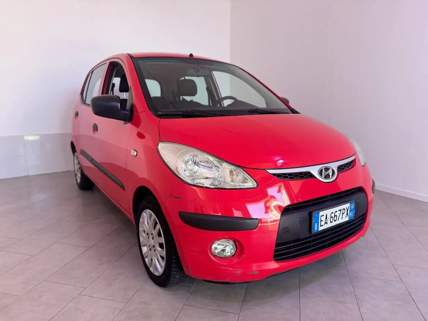 Hyundai i10 1.1 12V BlueDrive GPL Active Rosso - 2