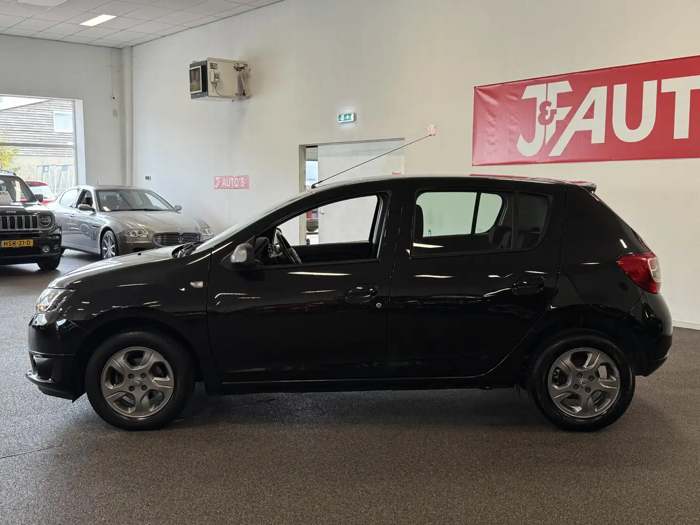 Dacia Sandero 0.9 TCe 10th Anniversary ECC AIRCO, CRUISE, ELEC P Zwart - 2