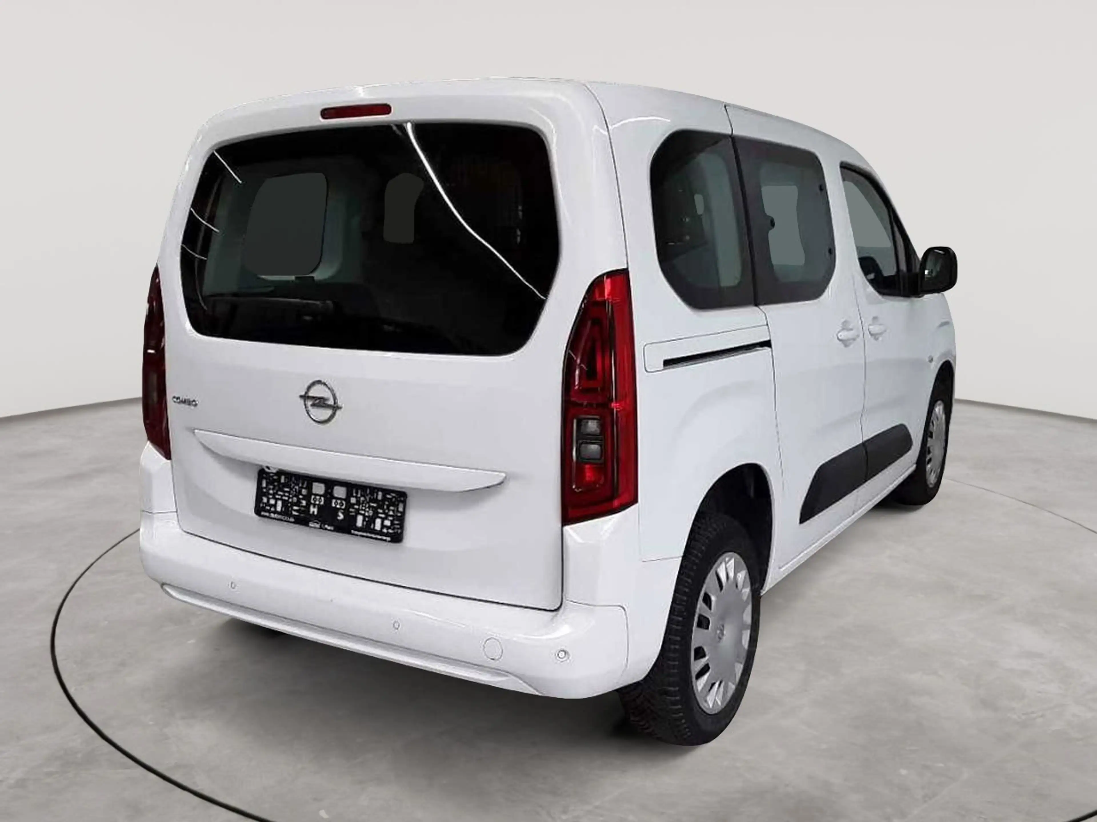 Opel Combo Combo Life 1.2 Turbo Edition CarPlay RFK — photo 4