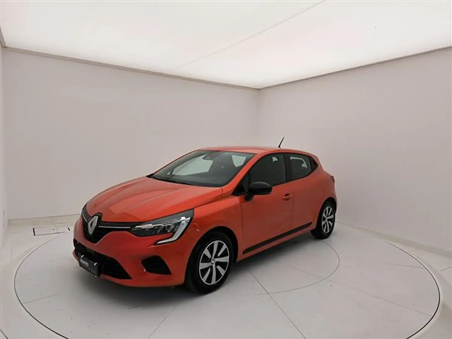 Renault Clio 1.6 E-Tech full hybrid Evolution 145cv auto Arancione - 2