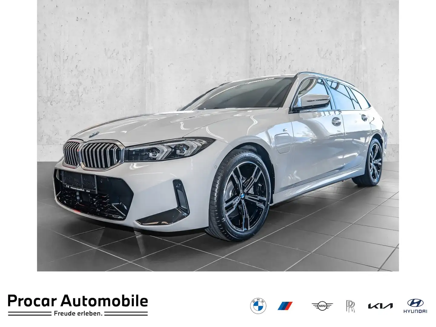 BMW 330 e MSport + DAprof + PApl. +H/K + 18" Weiß - 1