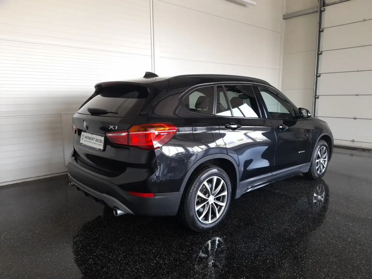 BMW X1 20d SPORTLINE 4x4 Aut. *VOLL LED & FLA / NAVI / VOLLEDER & SITZHEIZUNG / E-KLAPPE* Schwarz - 2