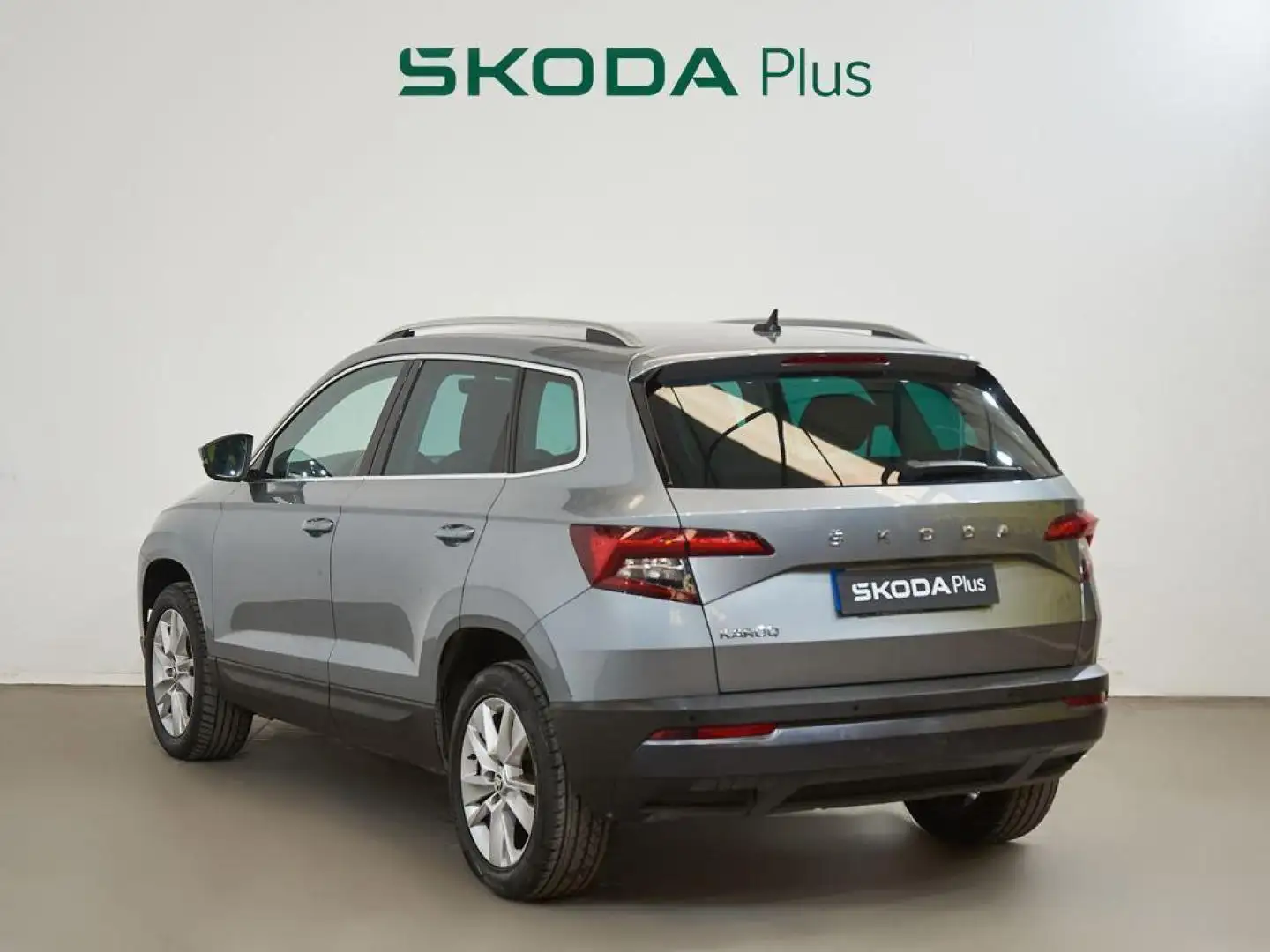 Skoda Karoq 1.0 TSI Ambition Gris - 2
