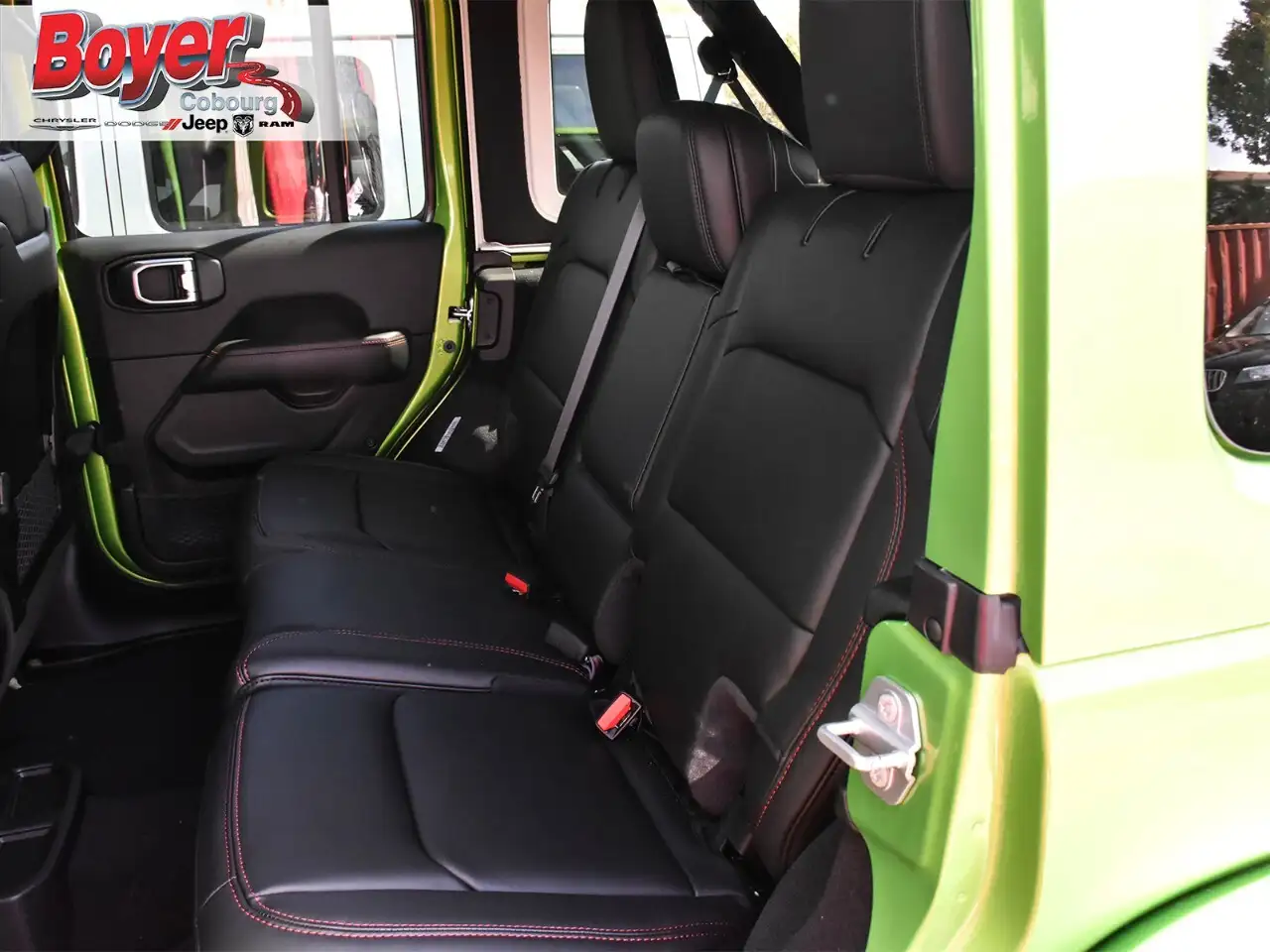 Jeep Wrangler photo Jeep Wrangler