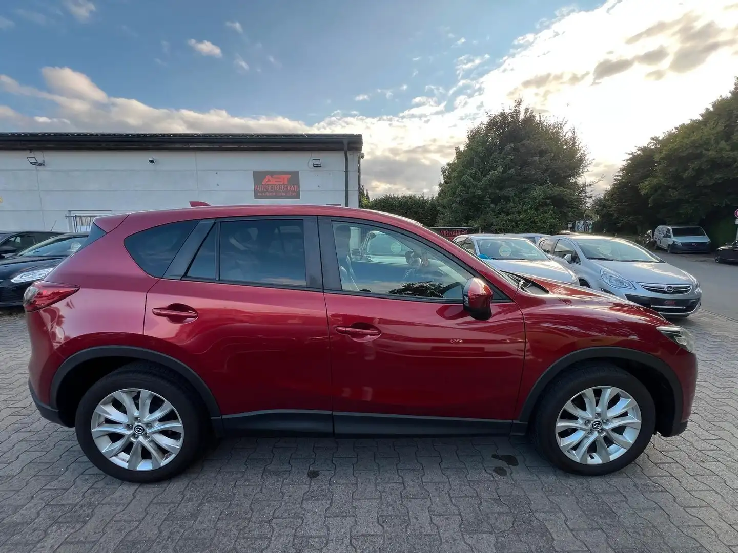 Mazda CX-5 2.2 D AWD, Automatik, Leder, Xenon, AHK Rot - 2