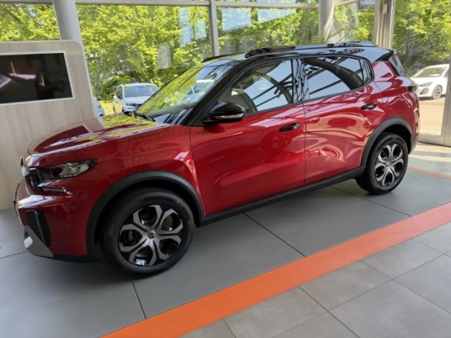 Citroen C3 Aircross 1.2 PureTech EU6e Turbo 100 Stop&Start PLUS HUD LE Rot - 2