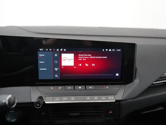 Opel Astra view 15