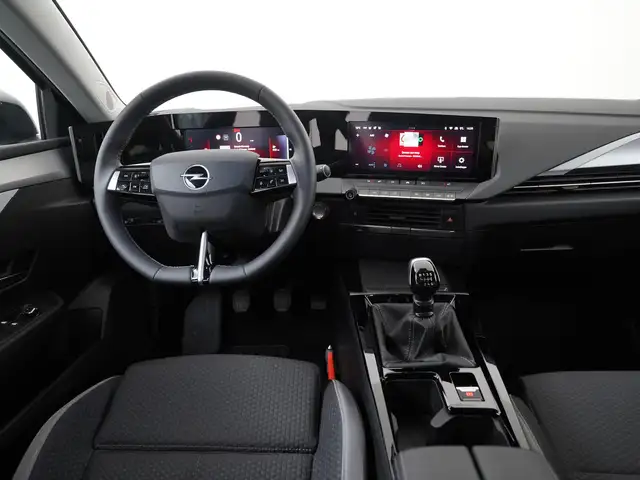 Opel Astra view 6