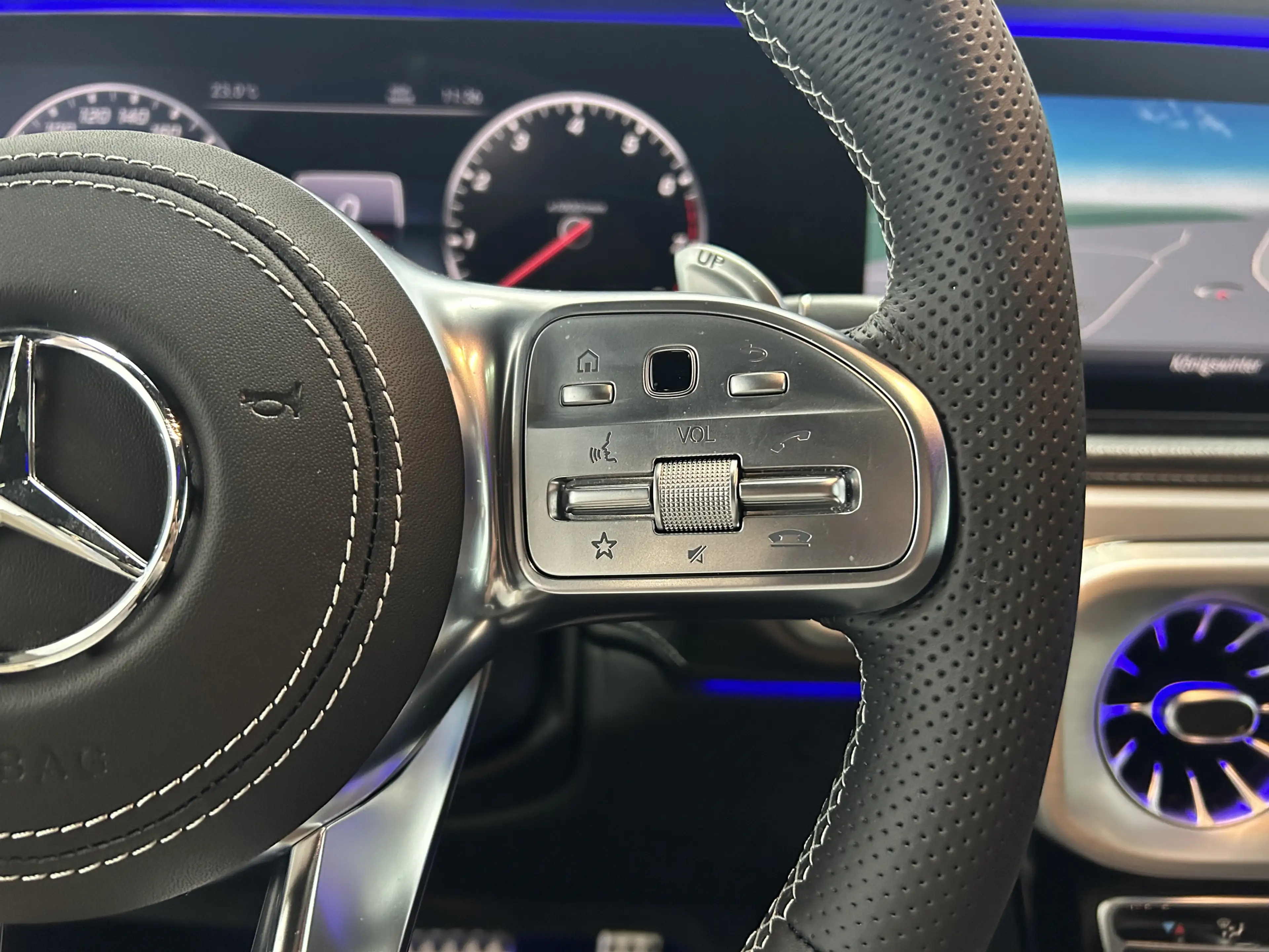Mercedes-Benz G 500 AMG Paket Widescreen Pano Burmester R.Cam — photo 14