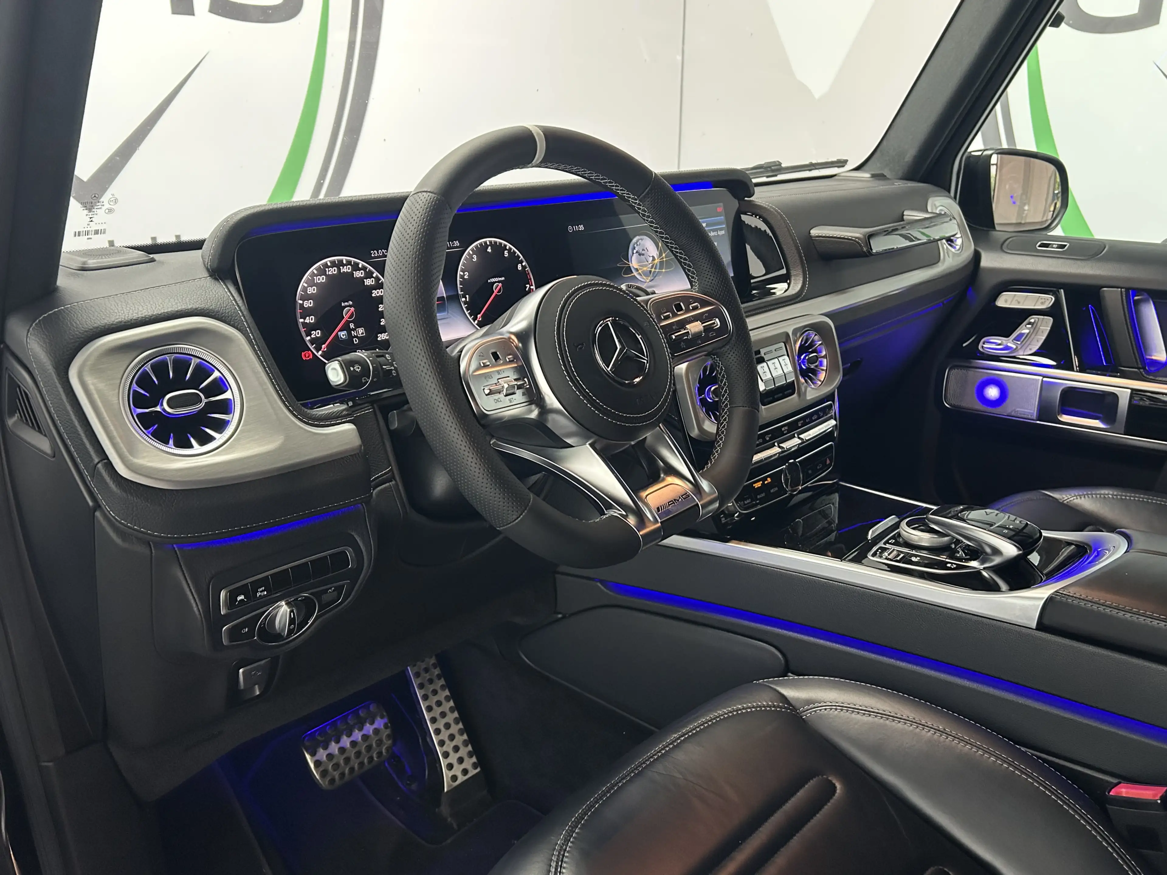 Mercedes-Benz G 500 AMG Paket Widescreen Pano Burmester R.Cam — photo 10