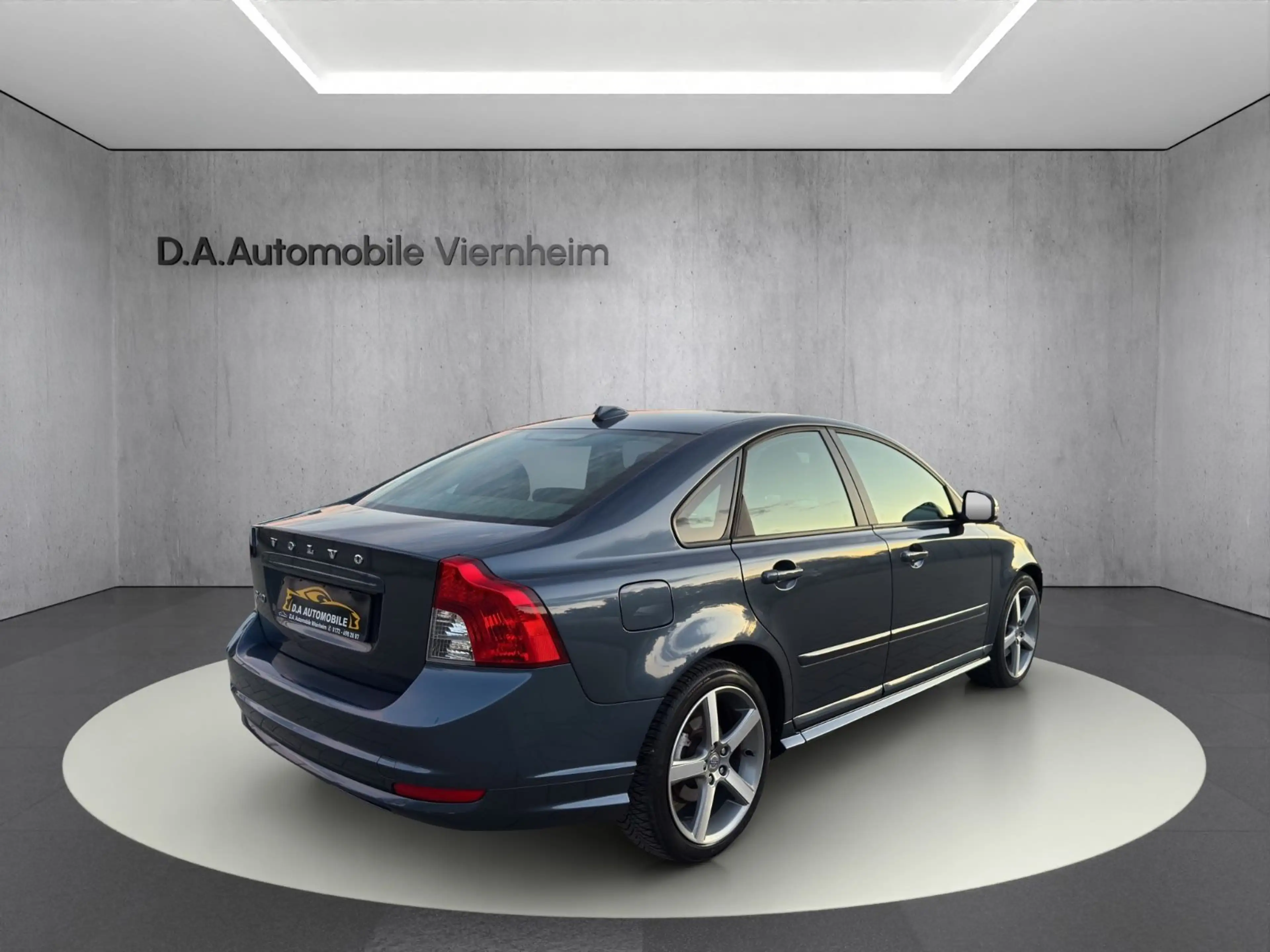 Volvo S40 Lim. 2.0 D Edition R-Design°Automatik°Klima° — photo 6