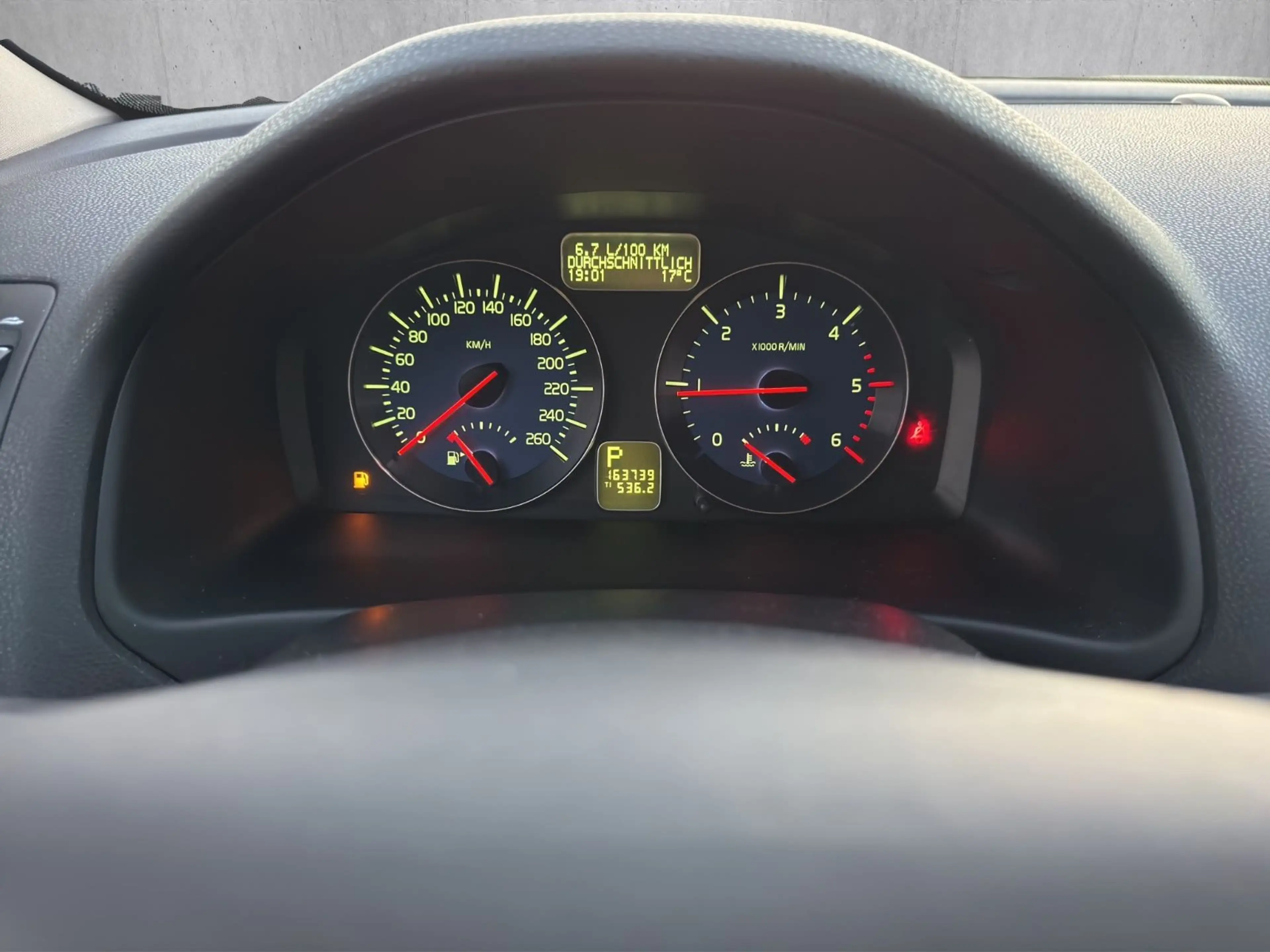Volvo S40 Lim. 2.0 D Edition R-Design°Automatik°Klima° — photo 11