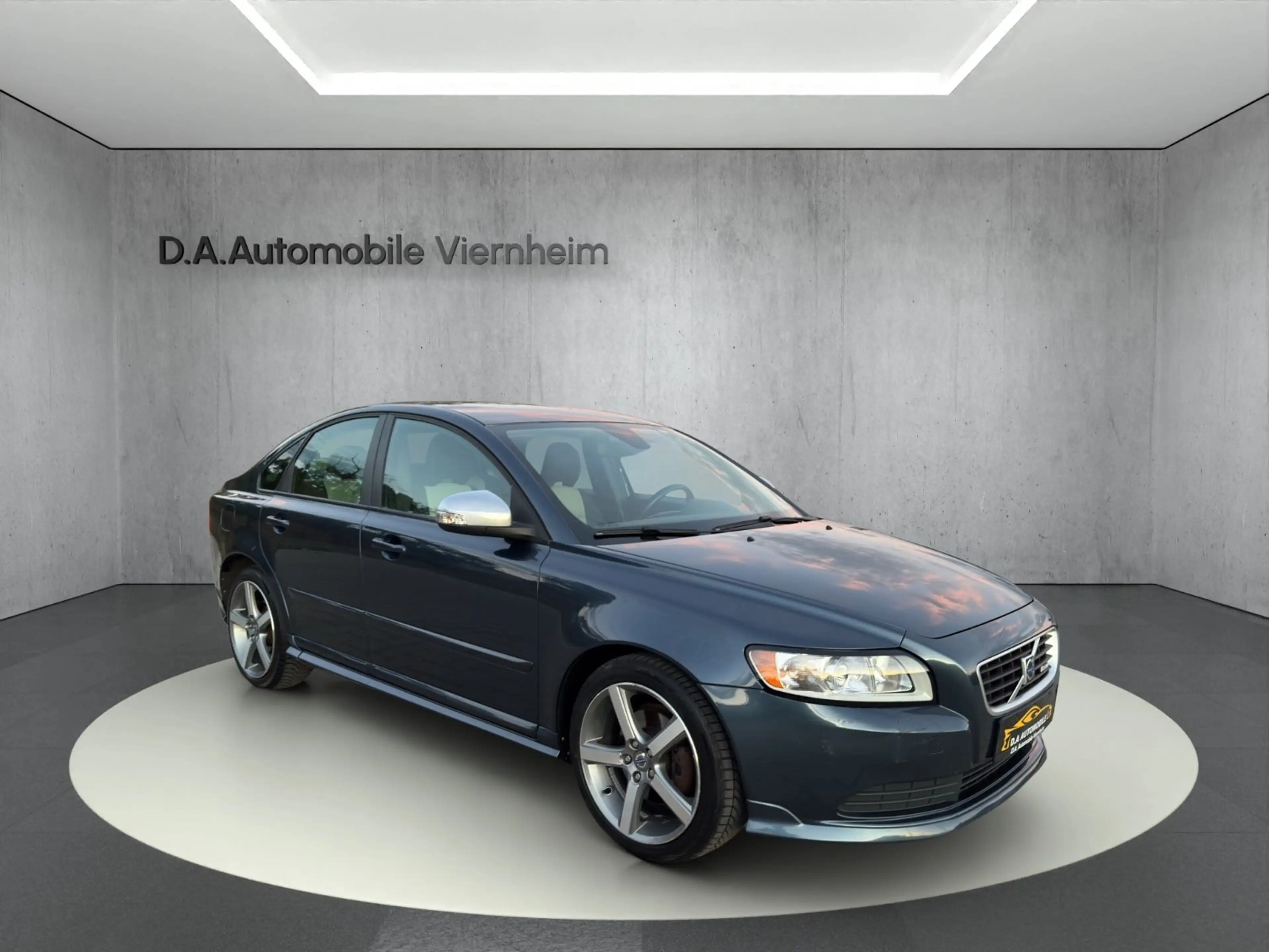 Volvo S40 Lim. 2.0 D Edition R-Design°Automatik°Klima° — photo 8