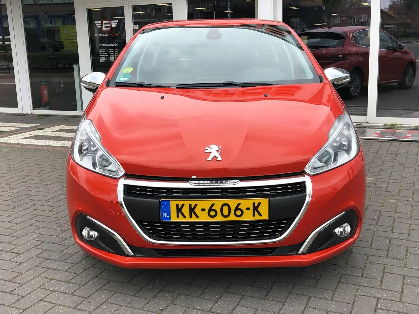 Peugeot 208 1.6 BlueHDi Blue Lease Executive-5Deurs-Navi-ECC Orange - 2