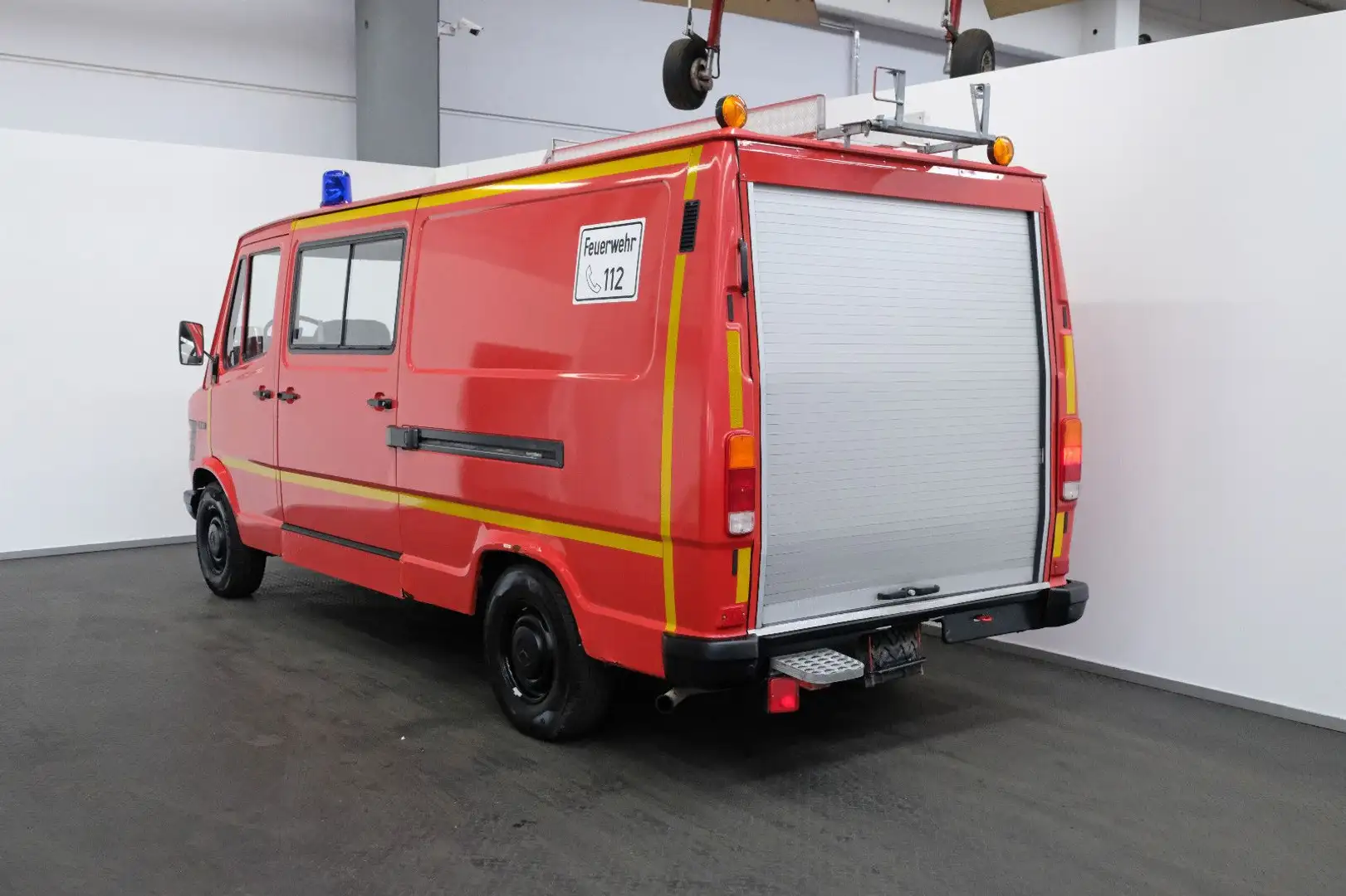 Mercedes-Benz 602 KA/310/TSF 6-Sitzer Ex-Feuerwehr Roşu - 2