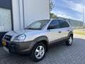 Hyundai TUCSON 2.0-16V Active 142 PK. Zilver - thumbnail 17