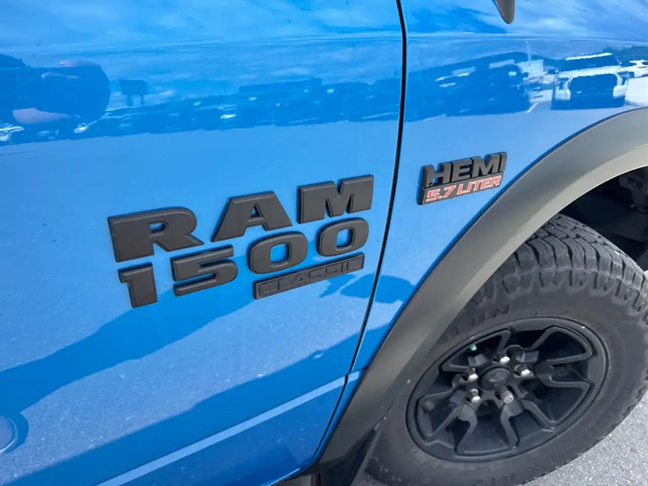 RAM 1500 снимка RAM 1500