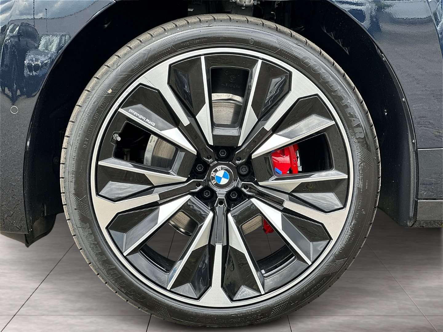 BMW iX