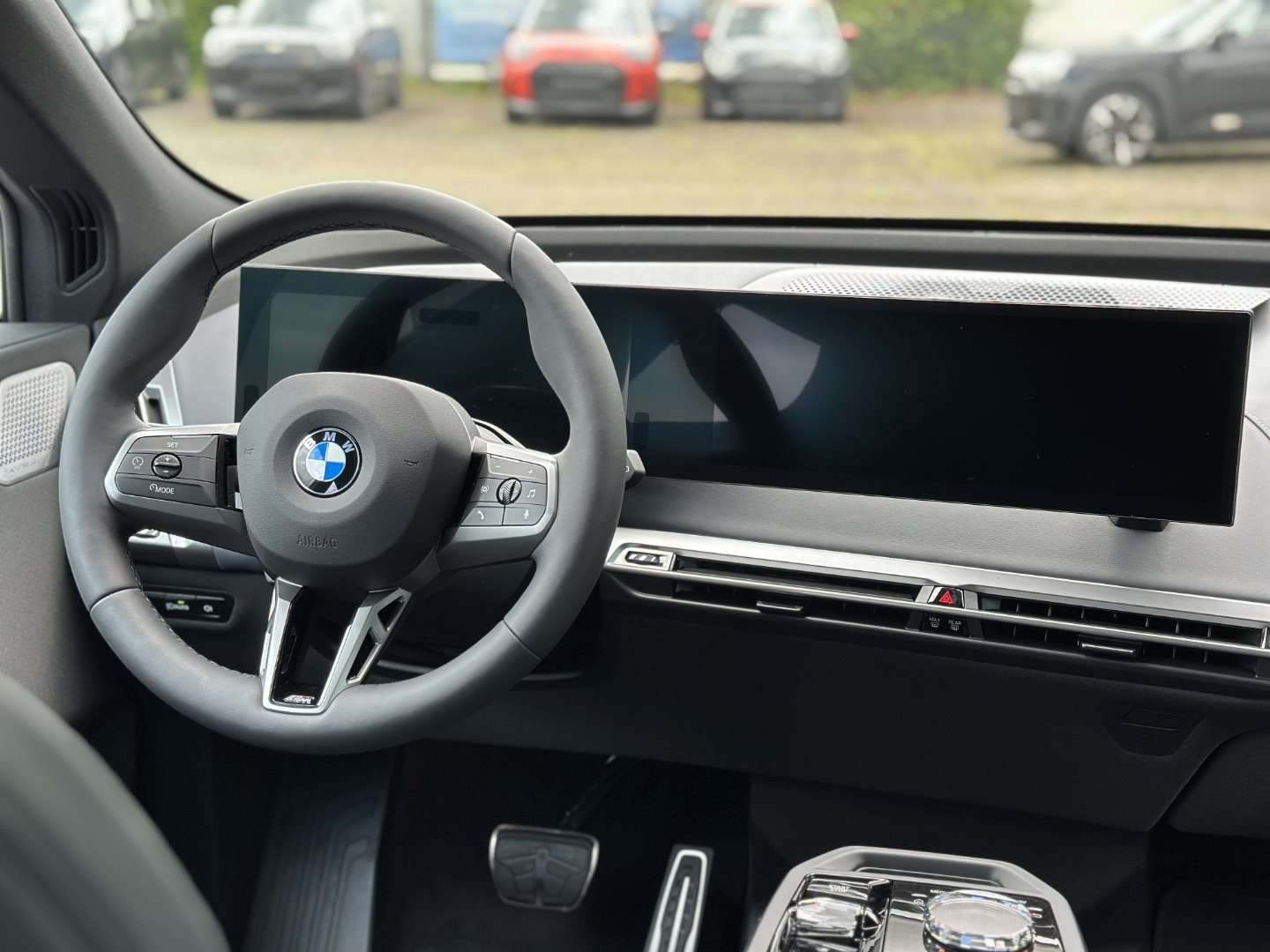 BMW iX