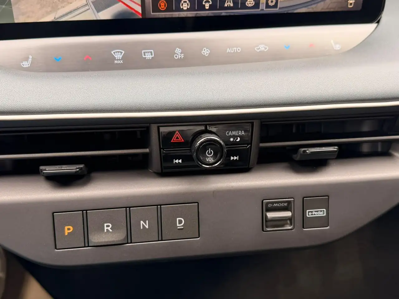 Nissan Leaf 2026 — фото 13