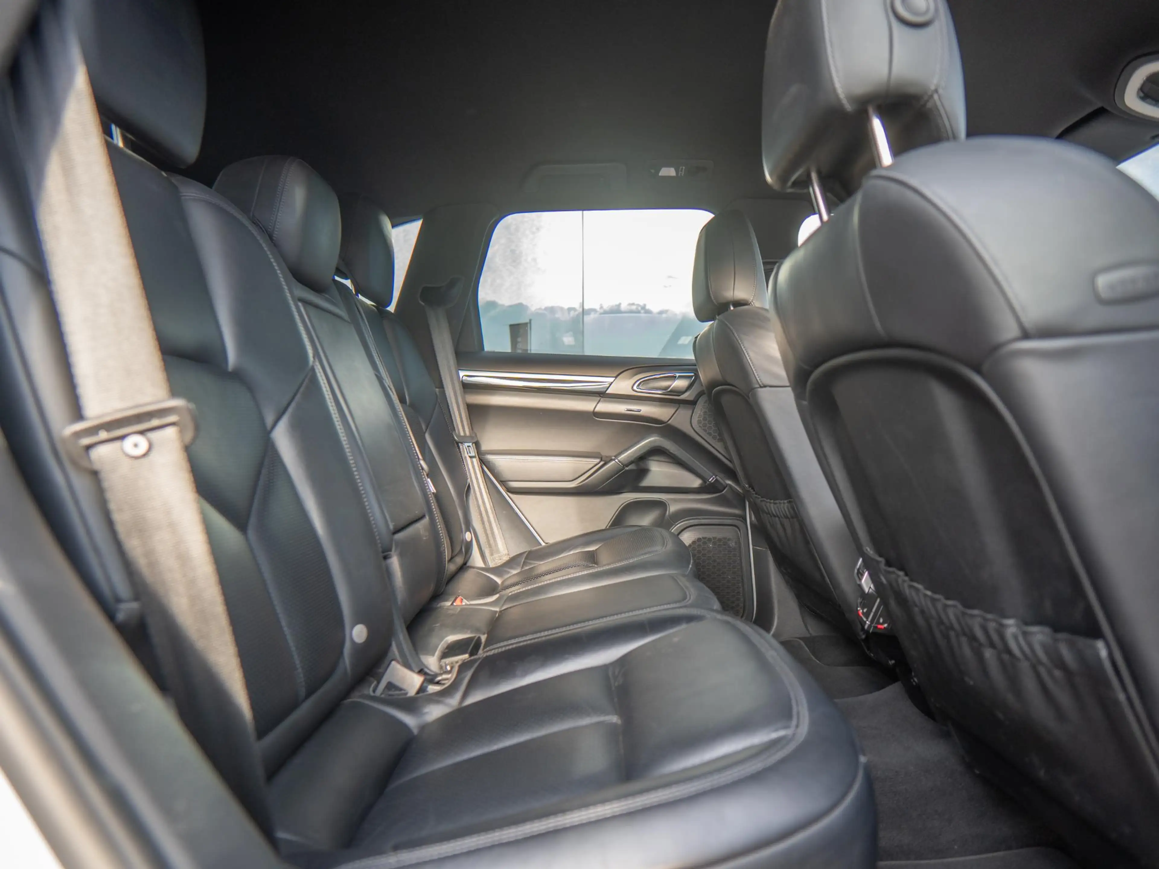 Porsche Cayenne 3.0 S E-Hybrid | Lucht | Memory | Trekhaak — photo 39