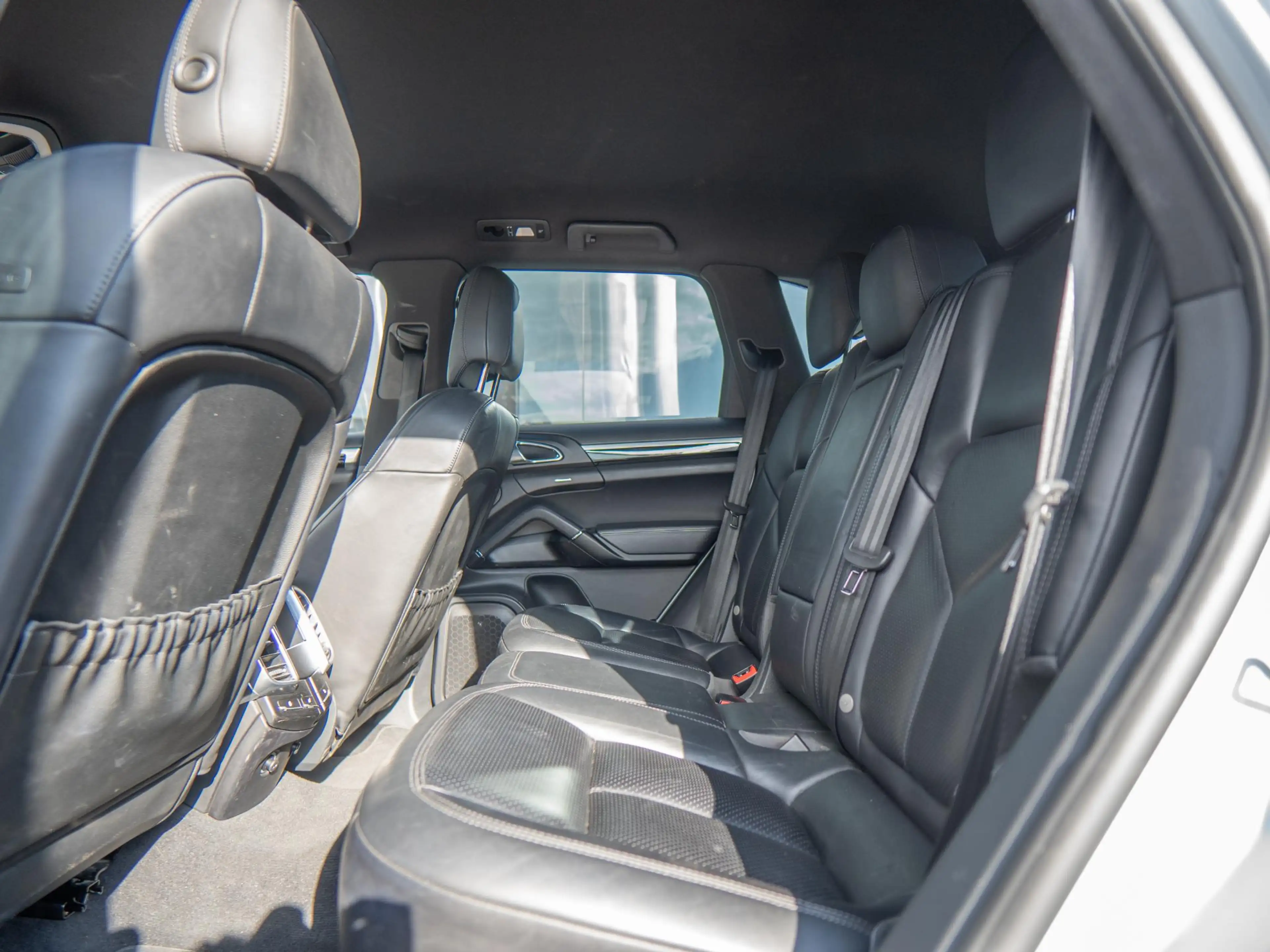 Porsche Cayenne 3.0 S E-Hybrid | Lucht | Memory | Trekhaak — photo 22