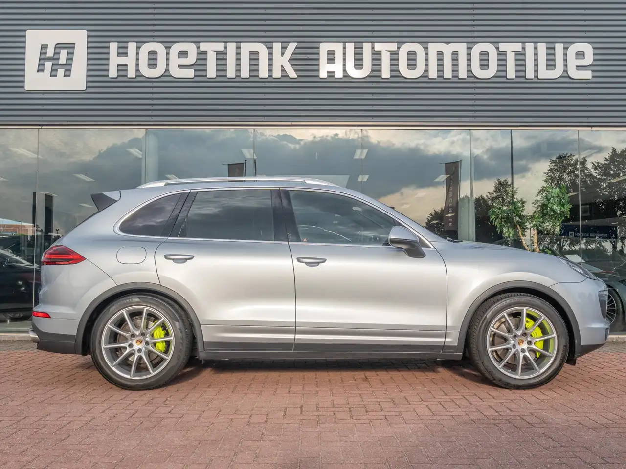 PORSCHE CAYENNE 3.0 S E-HYBRID - 416 ch