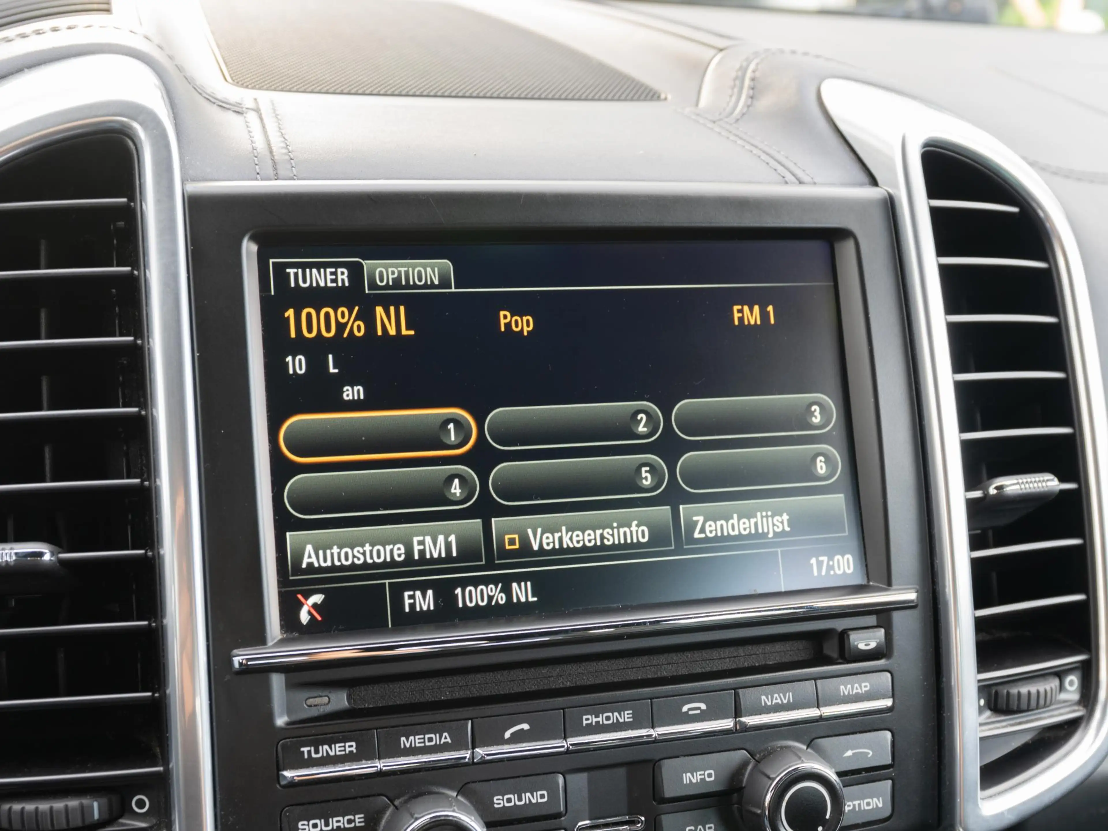 Porsche Cayenne 3.0 S E-Hybrid | Lucht | Memory | Trekhaak — photo 31