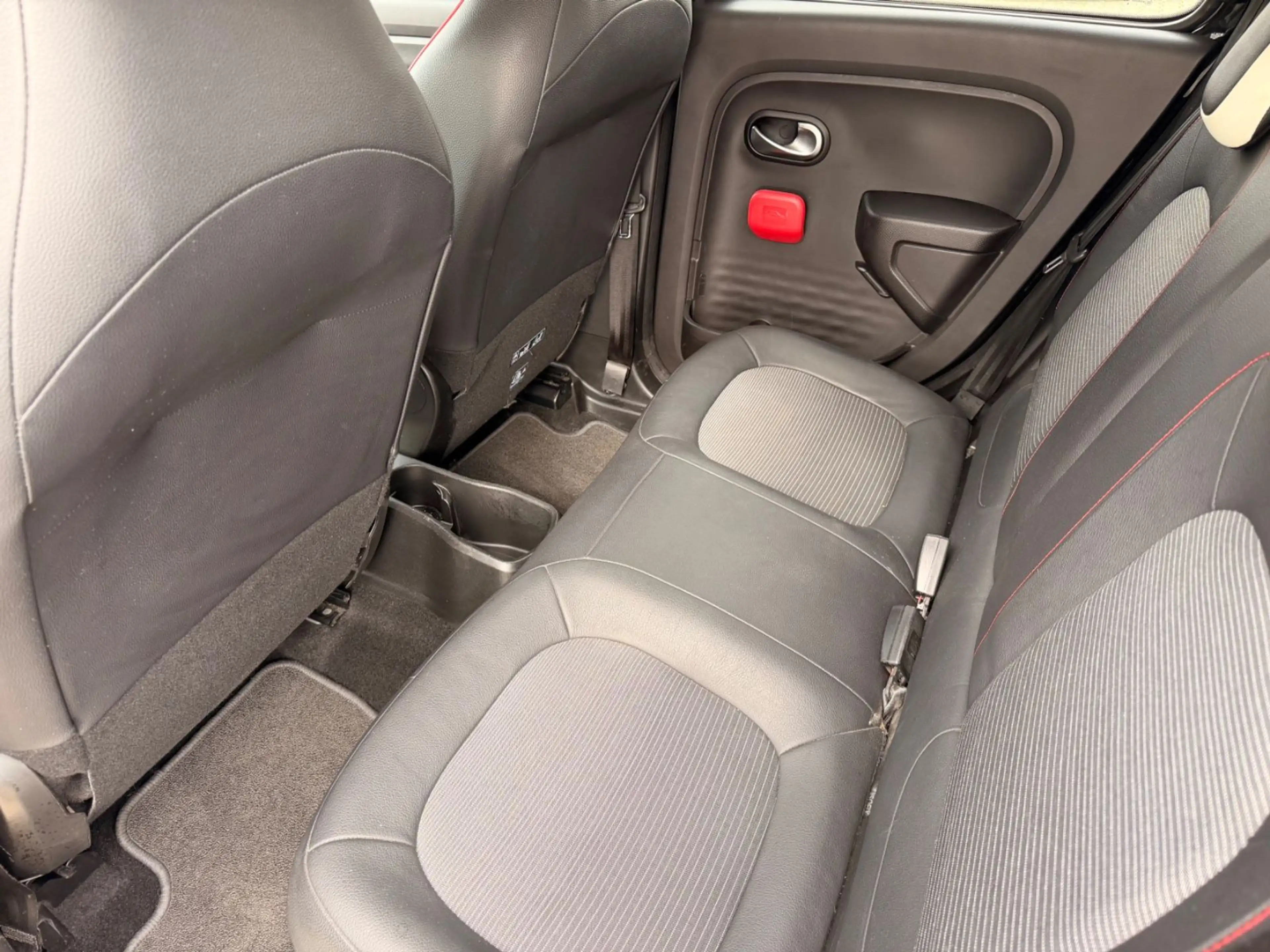 Renault Twingo Energy Intens Sportpaket Kamera Navi Lede — photo 13