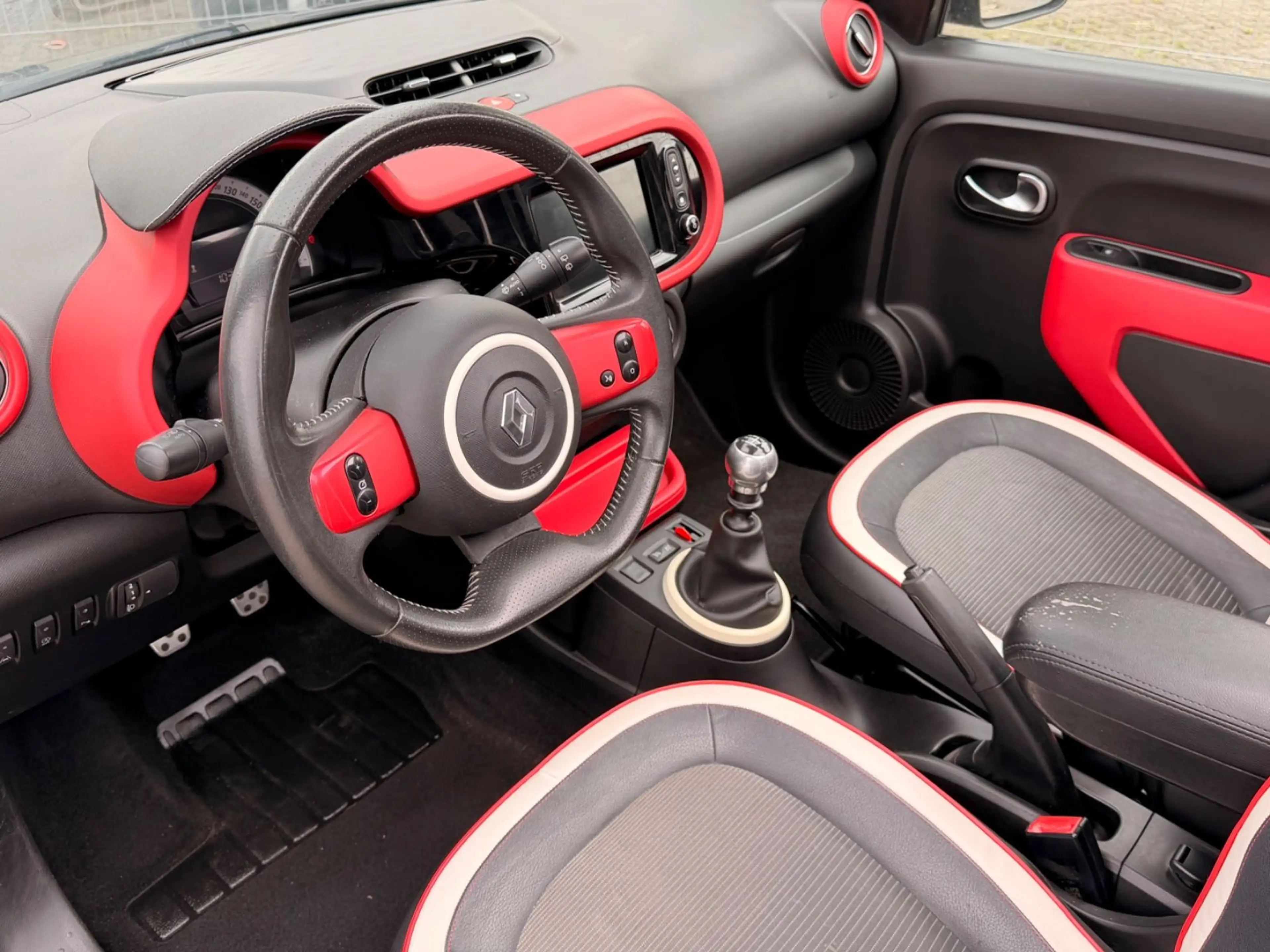 Renault Twingo Energy Intens Sportpaket Kamera Navi Lede — photo 9