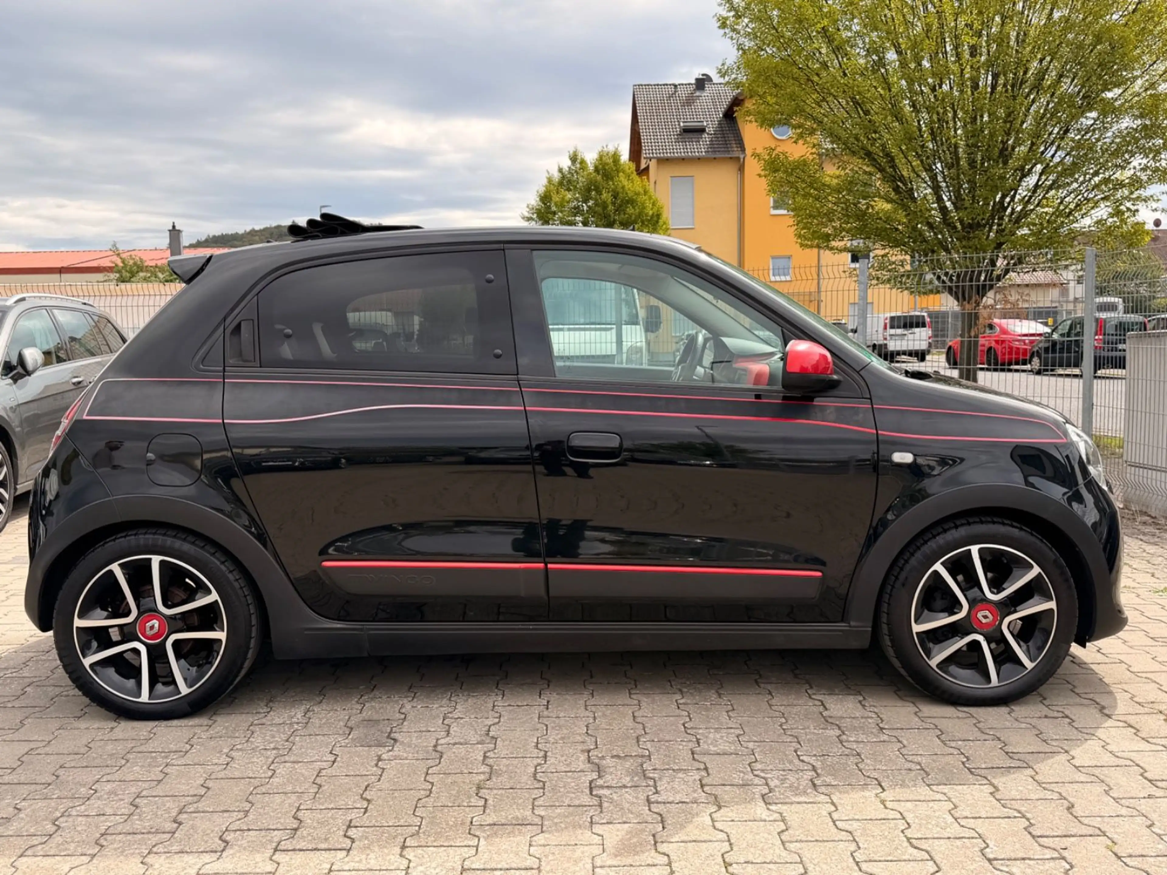 Renault Twingo Energy Intens Sportpaket Kamera Navi Lede — photo 4