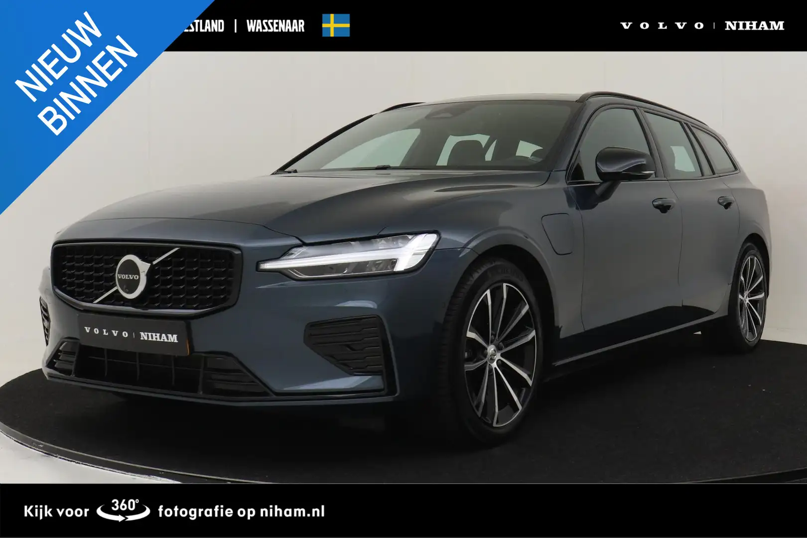 Volvo V60 T6 PLUG-IN HYBRID AWD PLUS DARK -PANO.DAK|HARMAN/K Blauw - 1