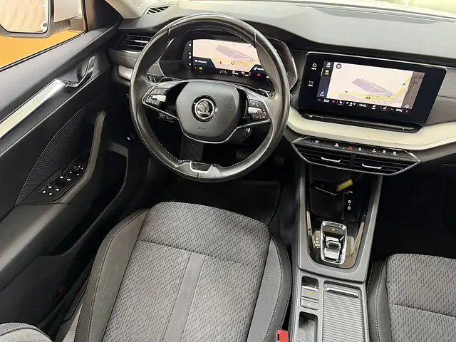 Skoda Octavia view 2