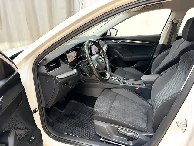 Skoda Octavia view 6