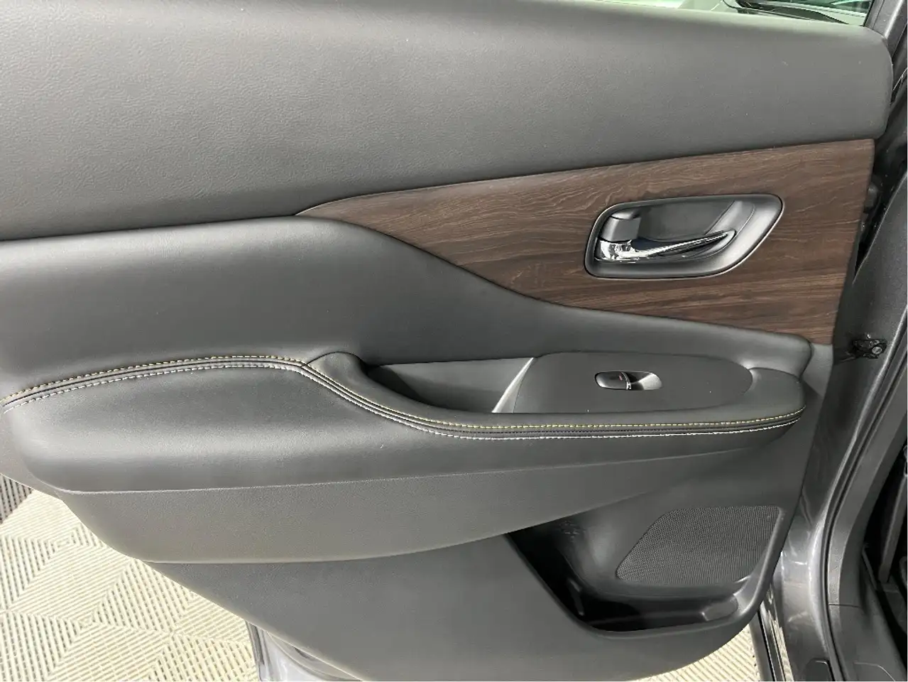Nissan Murano снимка Nissan Murano