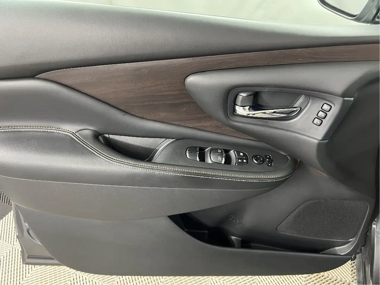 Nissan Murano снимка Nissan Murano
