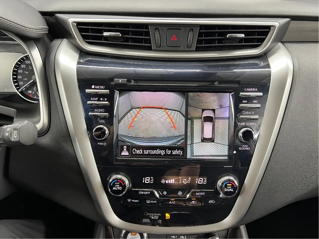 Nissan Murano снимка Nissan Murano