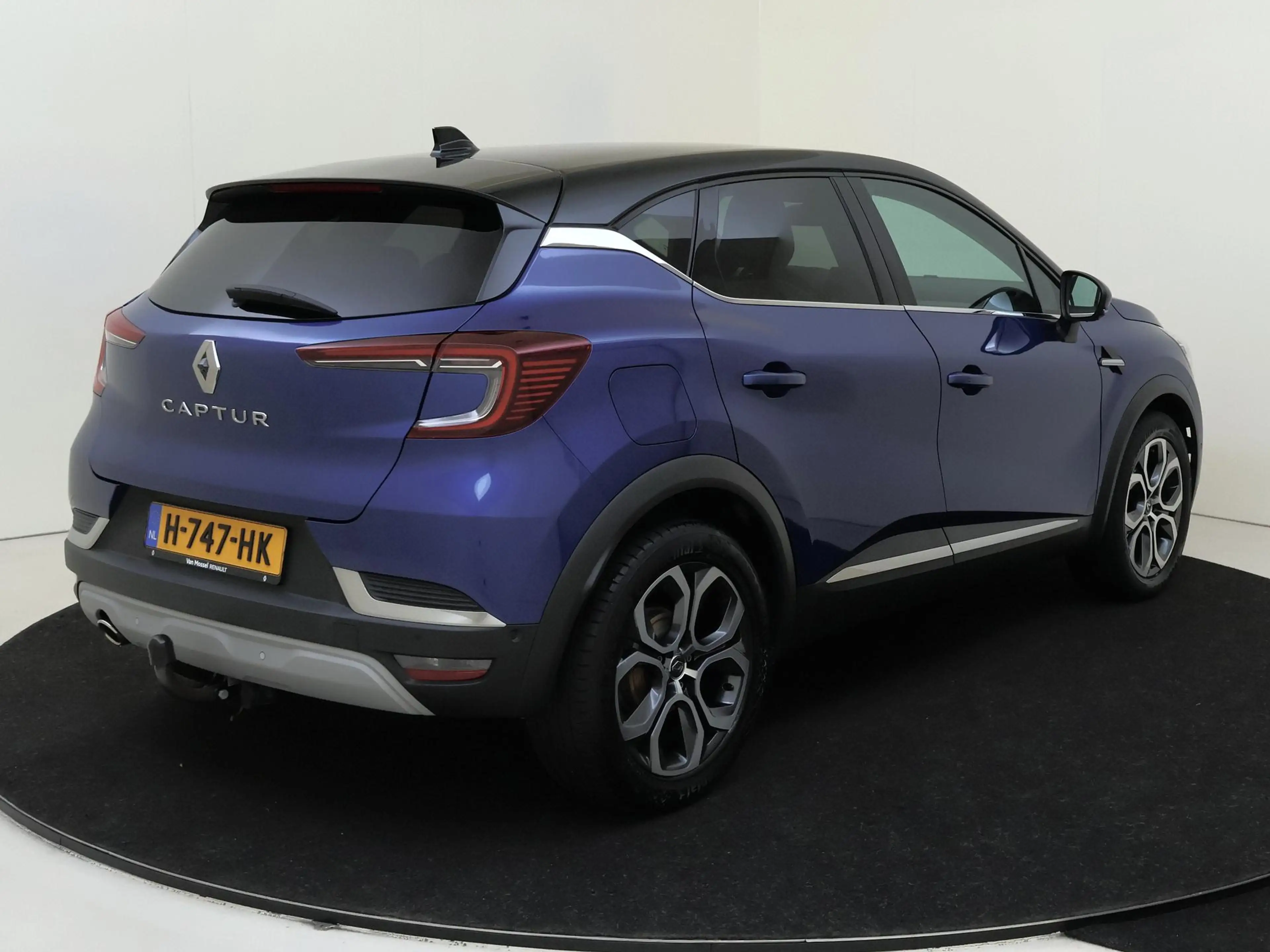 Renault Captur 1.3 TCe 130 Edition One | Trekhaak | leder | stoel — photo 4