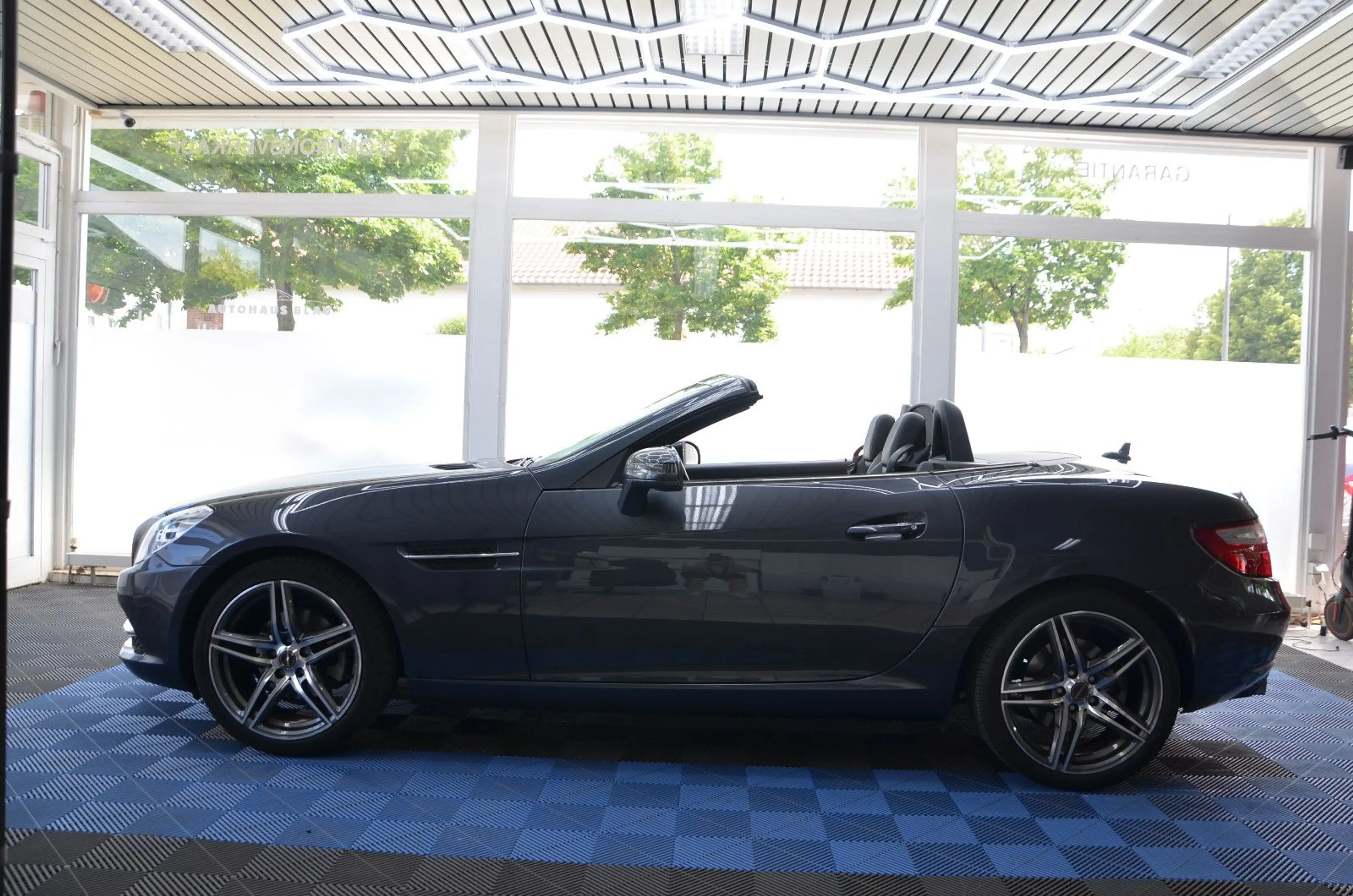Mercedes-Benz SLK 200 Roadster *AUTOMATIK*LEDER*NAVI*ILS*PDC* — photo 7