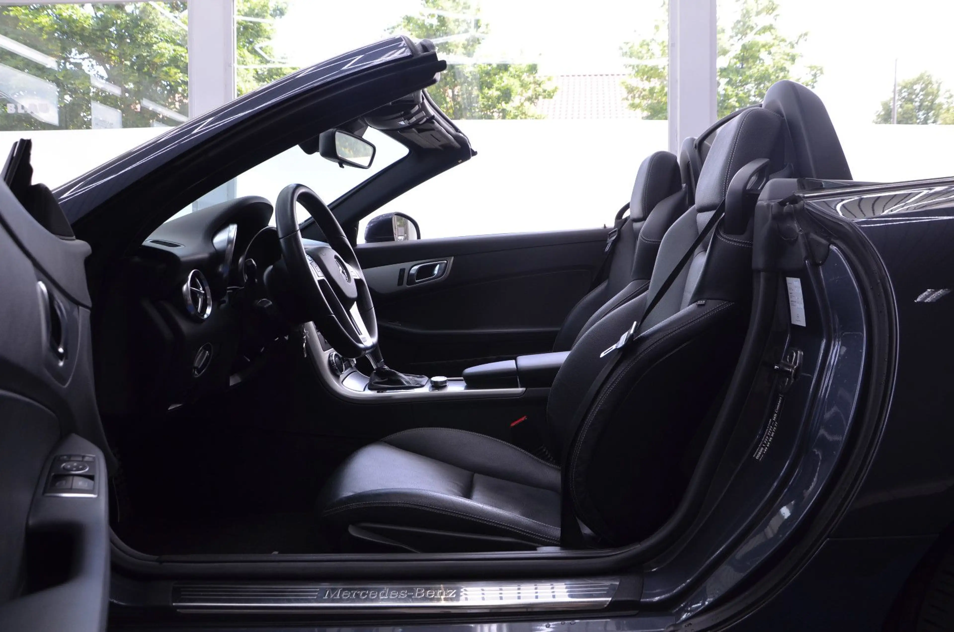 Mercedes-Benz SLK 200 Roadster *AUTOMATIK*LEDER*NAVI*ILS*PDC* — photo 8