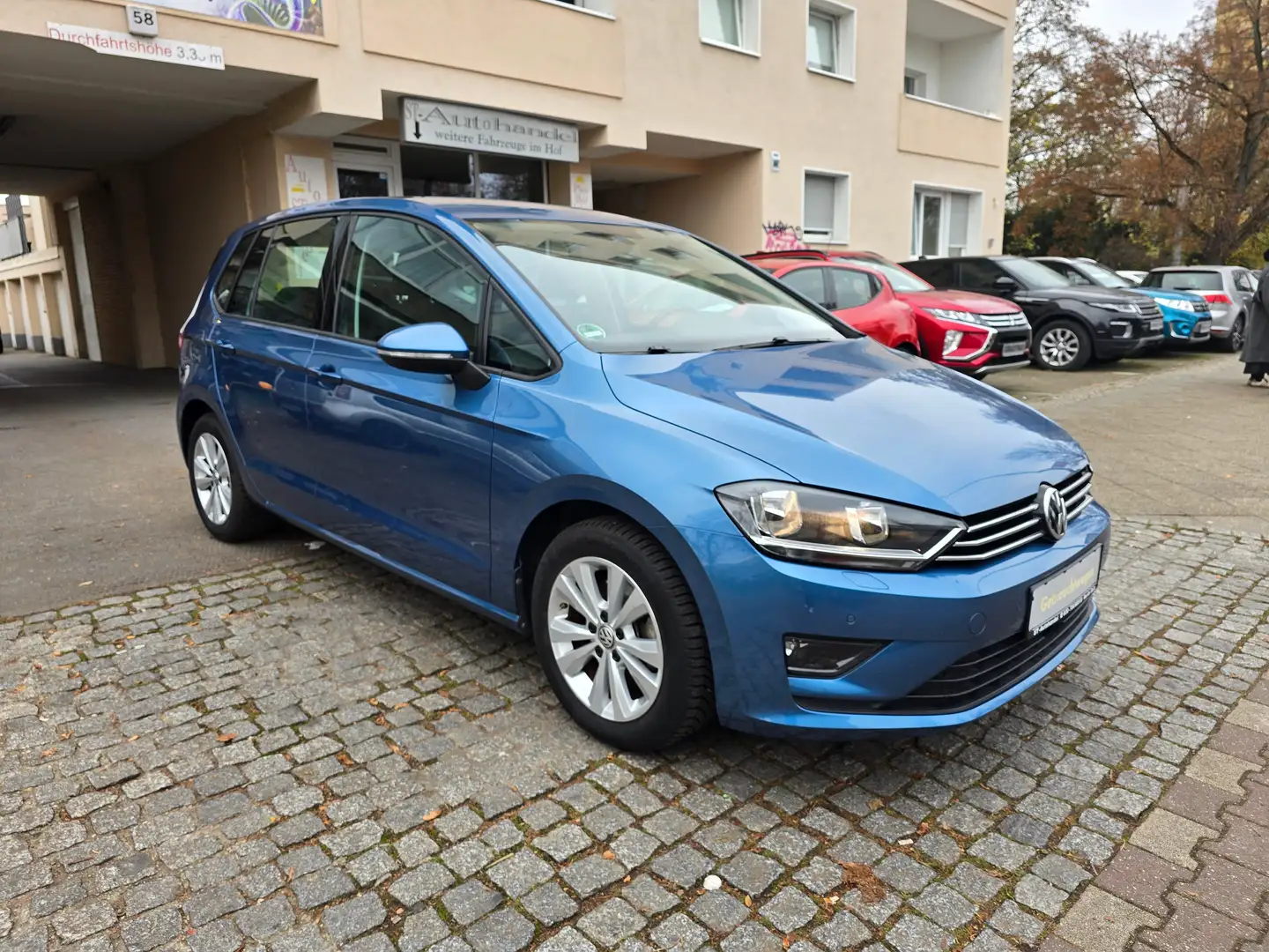 Volkswagen Golf Sportsvan 1.Hand/Scheckheft/Tempomat/Navi/Kamera/AusparkAssi Blau - 1