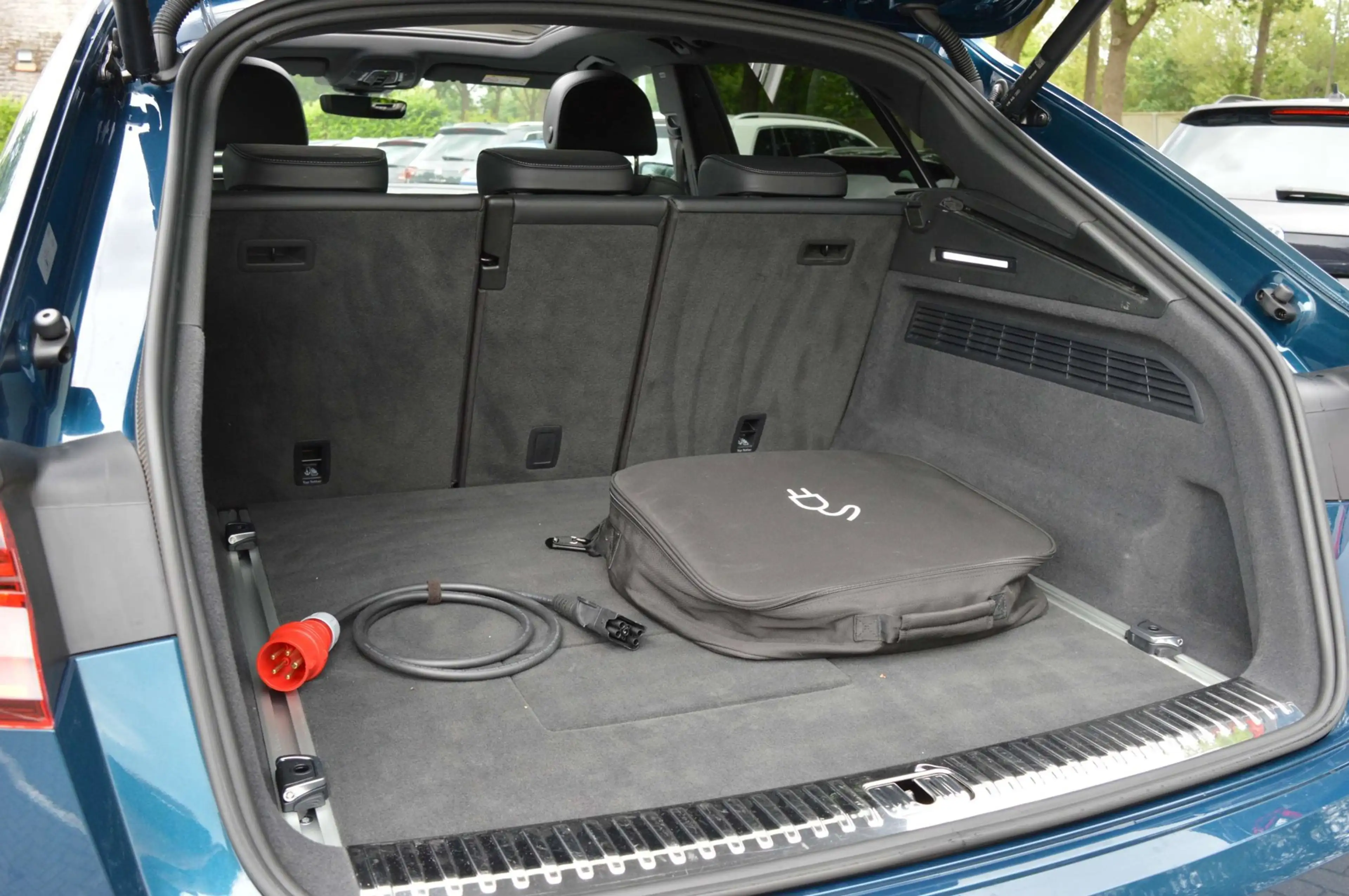 Audi Q8 55 TFSI e quattro Pro Line S - Pano | ACC | S-line — photo 6