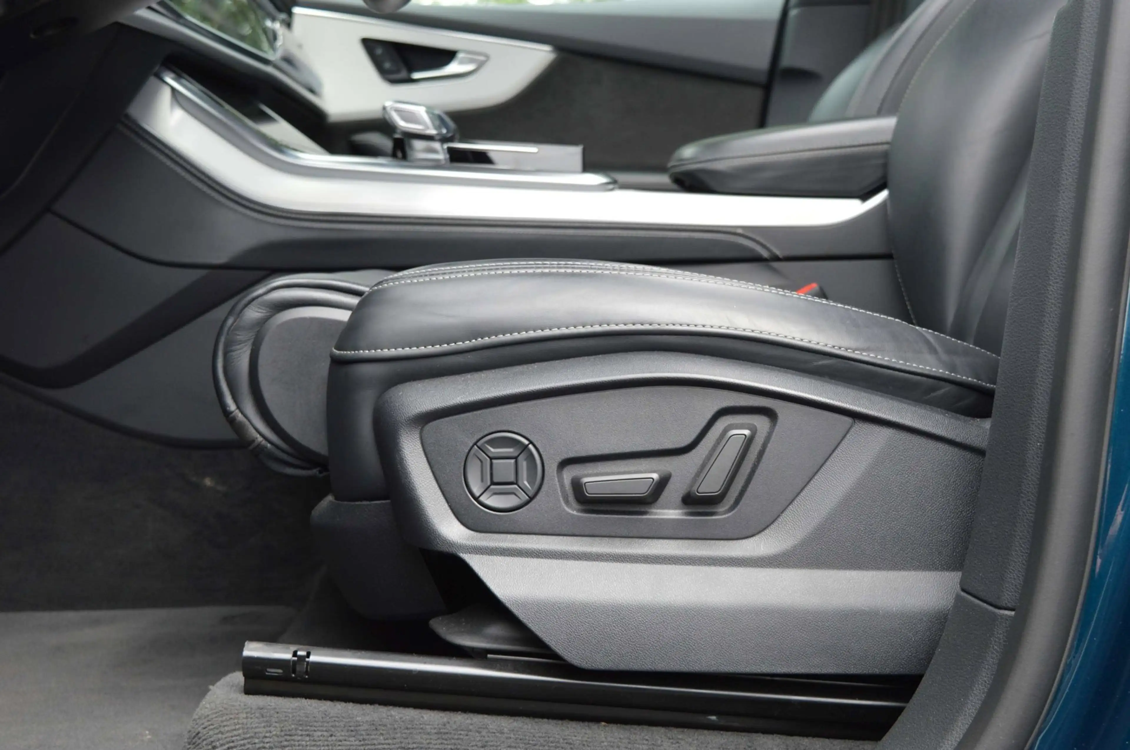 Audi Q8 55 TFSI e quattro Pro Line S - Pano | ACC | S-line — photo 9